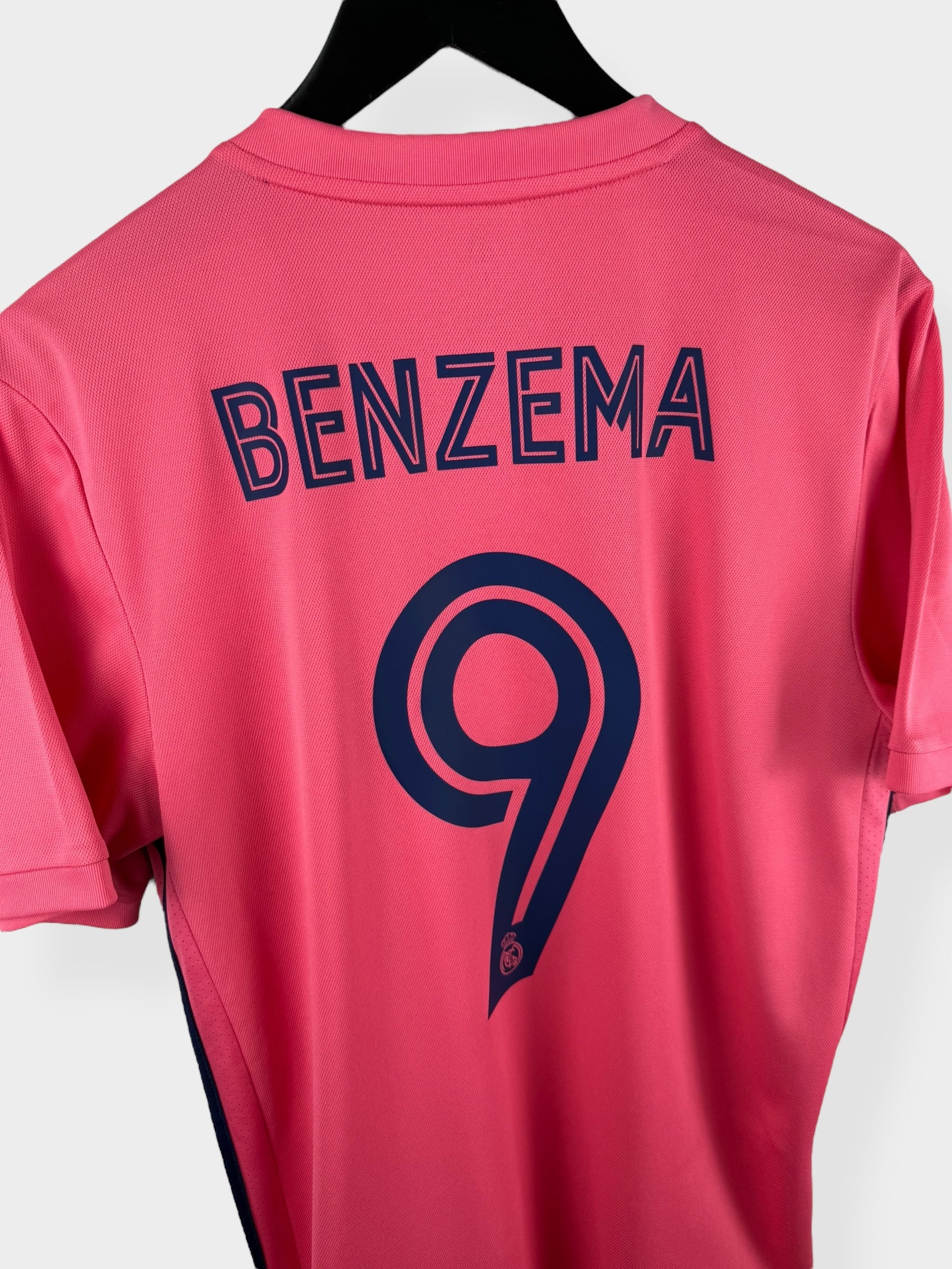 2020-21 REAL MADRID AWAY SHIRT BENZEMA #9 M - Authentic Football Club