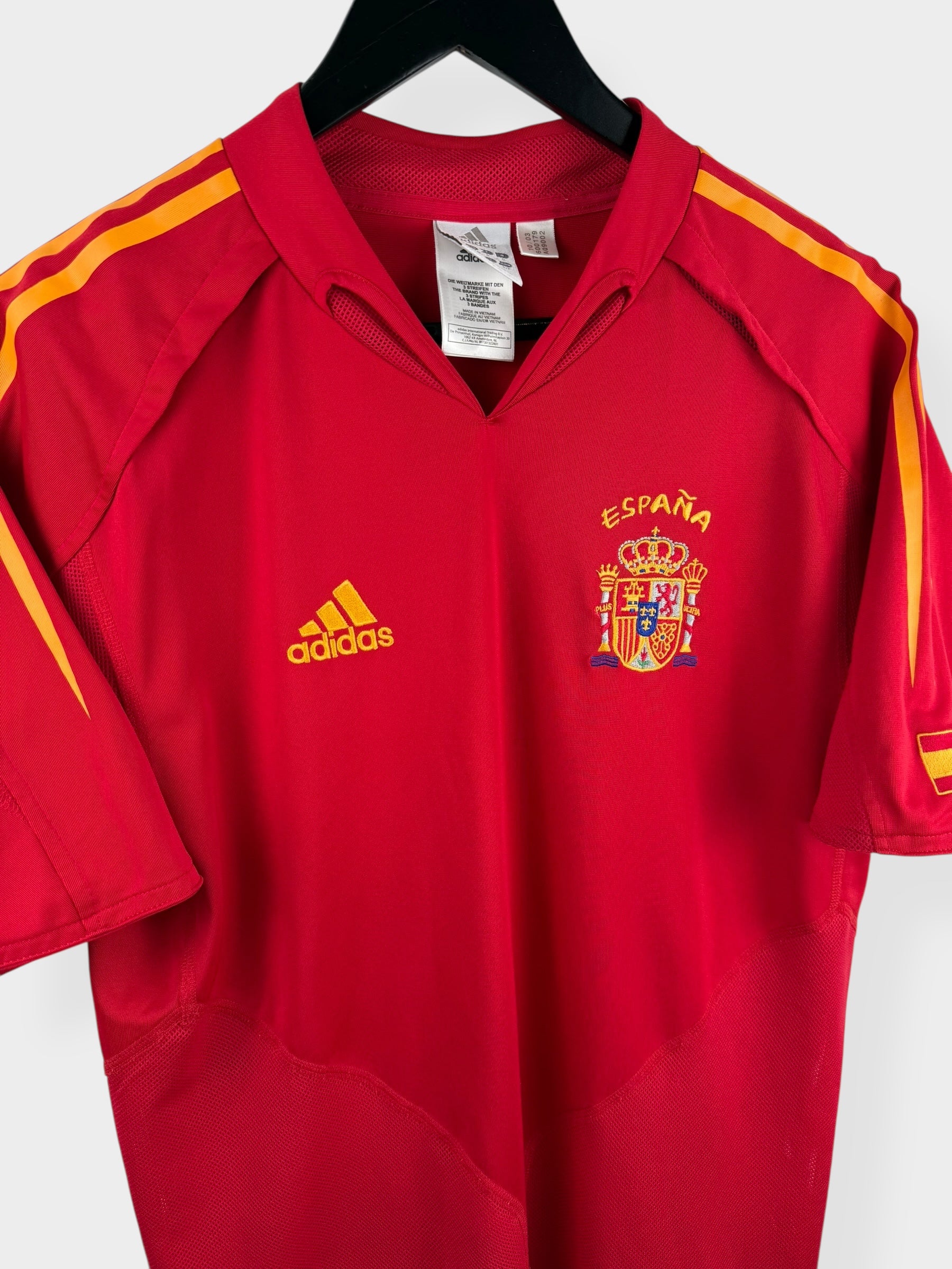 2004-06 SPAIN HOME SHIRT S - Authentic Football Club