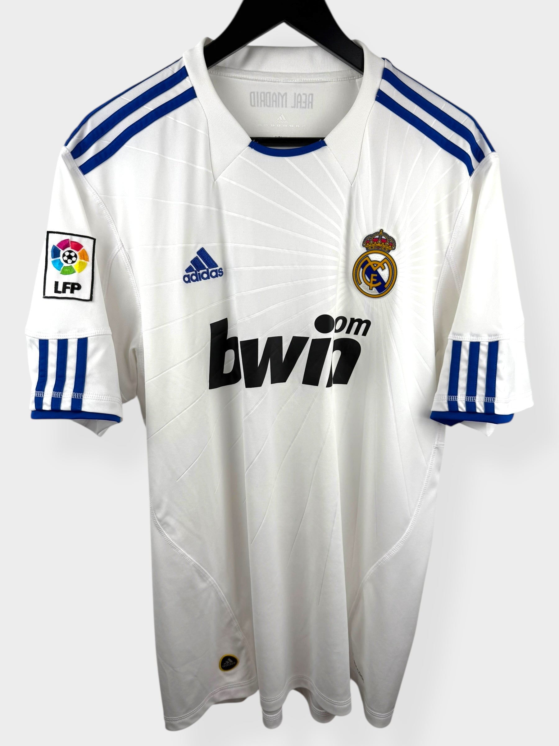 2010-11 REAL MADRID THUISSHIRT RONALDO #7 L