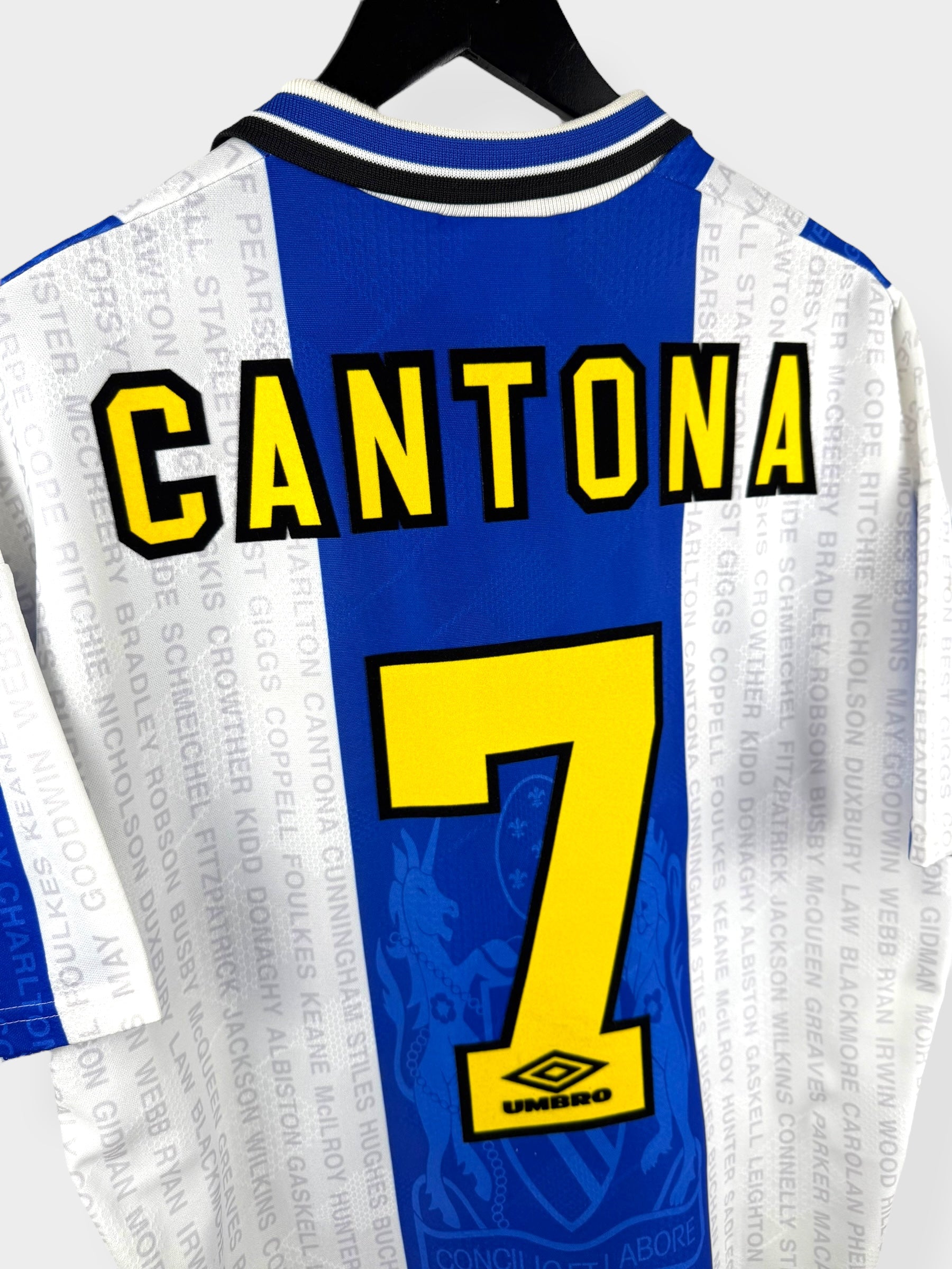 1994-96 MANCHESTER UNITED AWAY SHIRT CANTONA #7 L - Authentic Football Club
