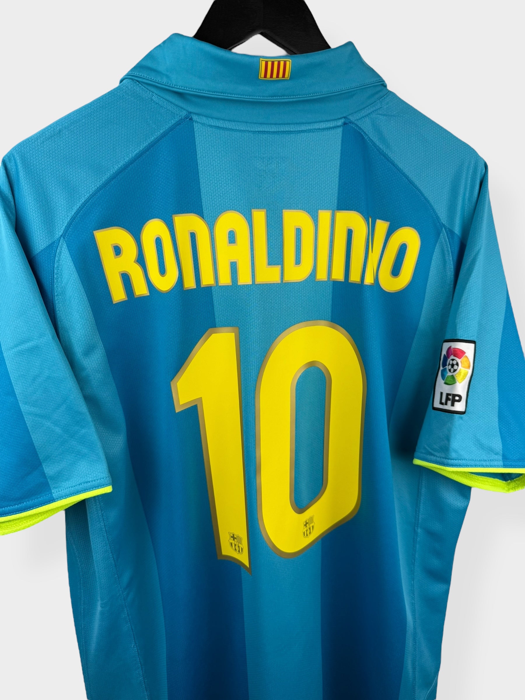 2007-08 BARCELONA UITSHIRT RONALDINHO #10 L