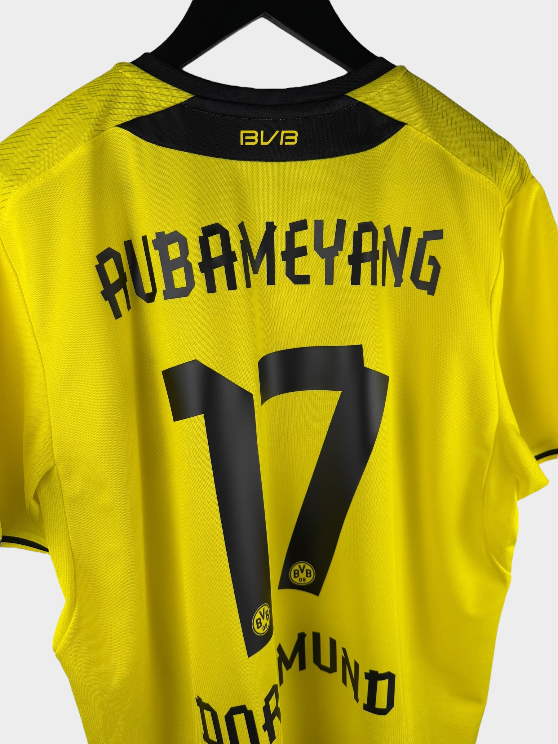 2013-14 BORUSSIA DORTMUND HOME SHIRT AUBAMEYANG #17 XL
