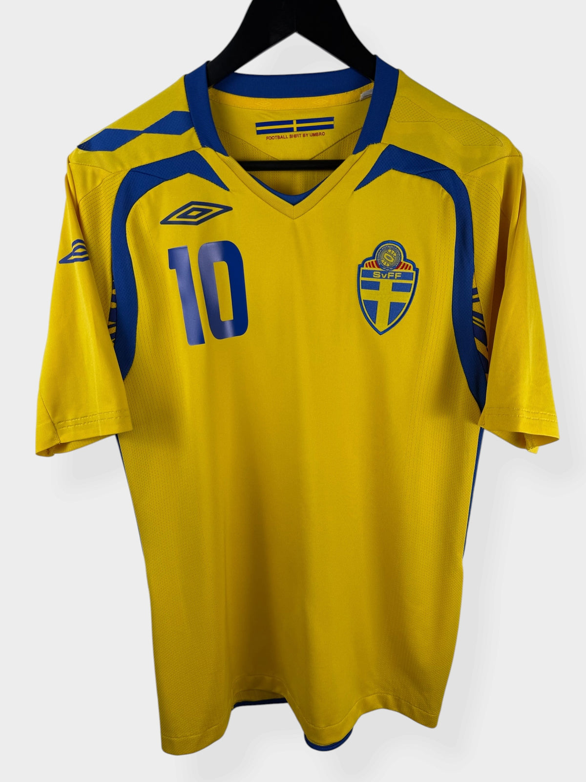 2007-08 SWEDEN HOME SHIRT IBRAHIMOVIC #10 M - Authentic Football Club
