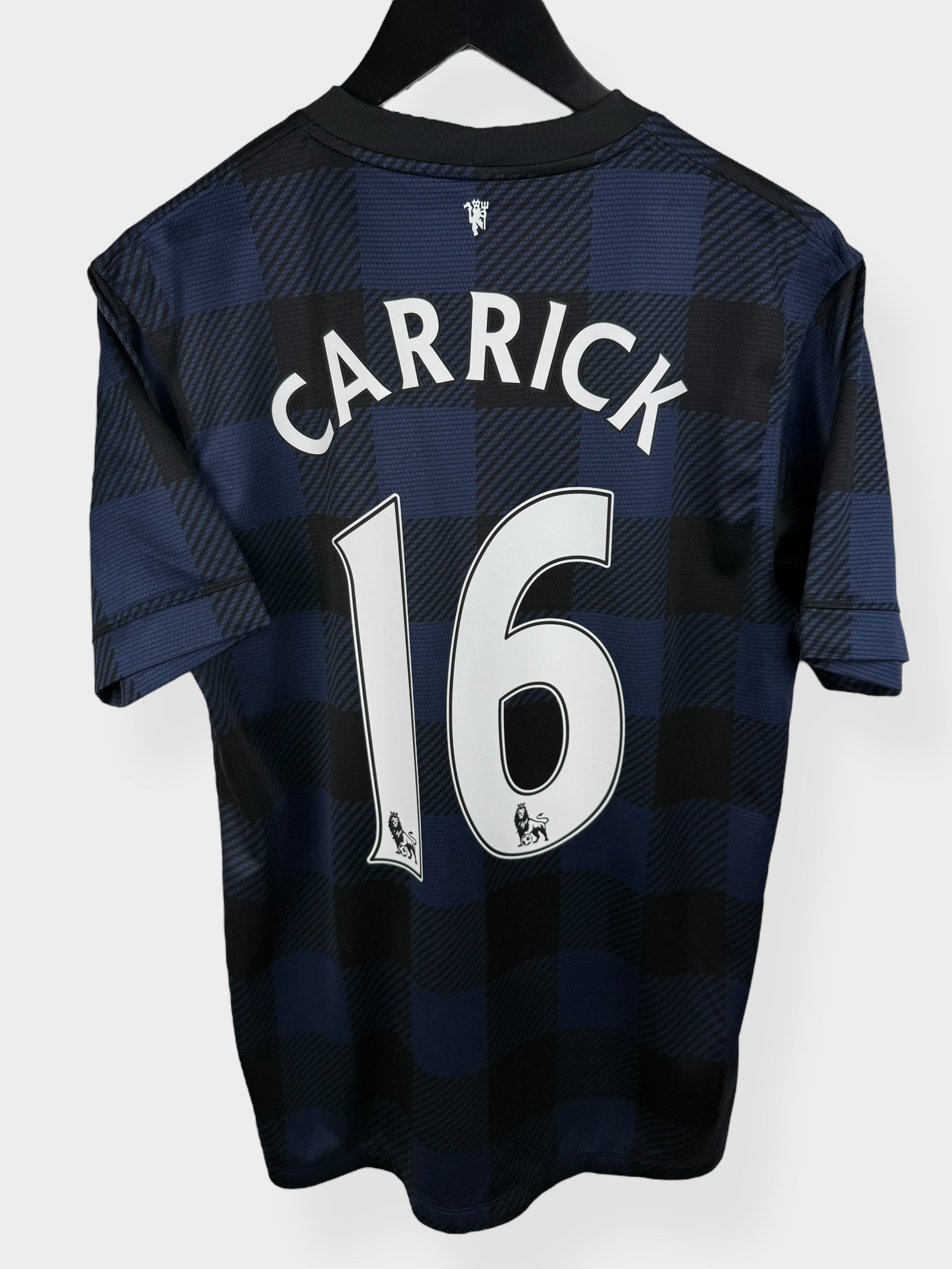 2013-14 MANCHESTER UNITED AWAY SHIRT CARRICK #16 M