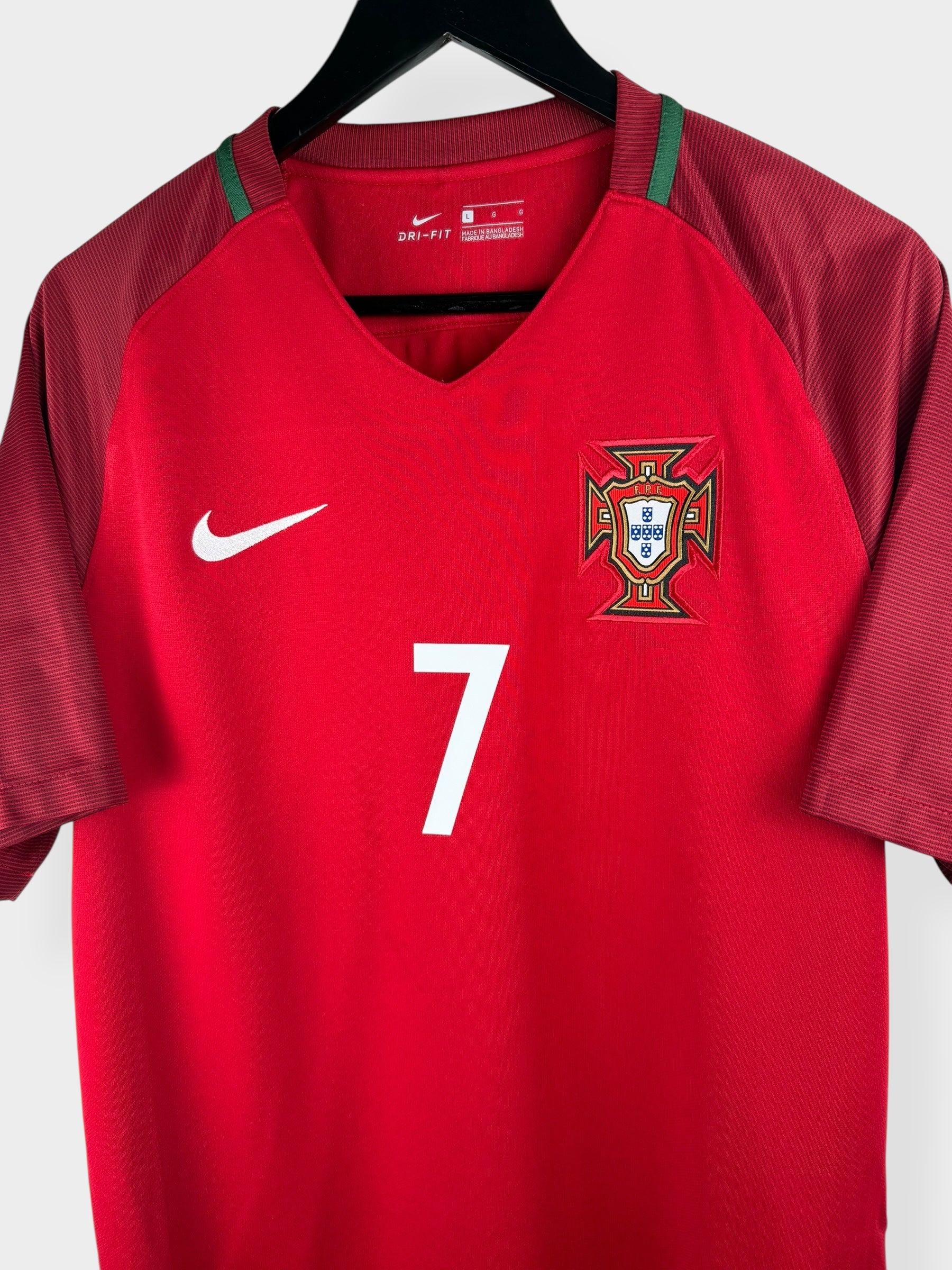 2016-17 PORTUGAL HOME SHIRT RONALDO #7 L