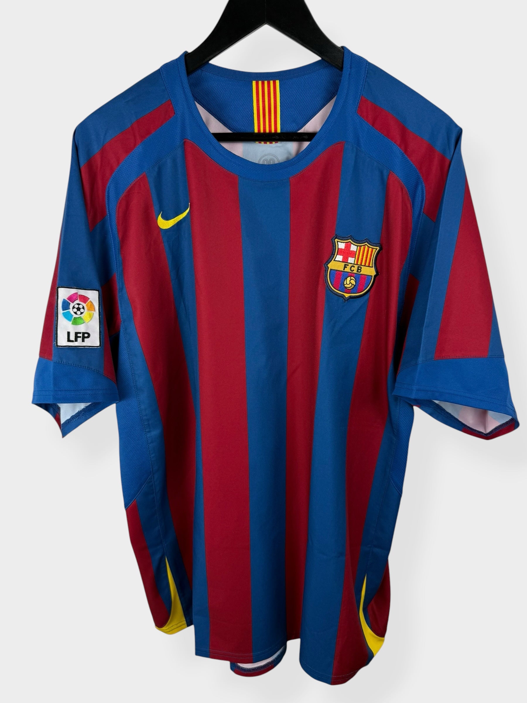 2005-06 BARCELONA THUISSHIRT RONALDINHO #10 L