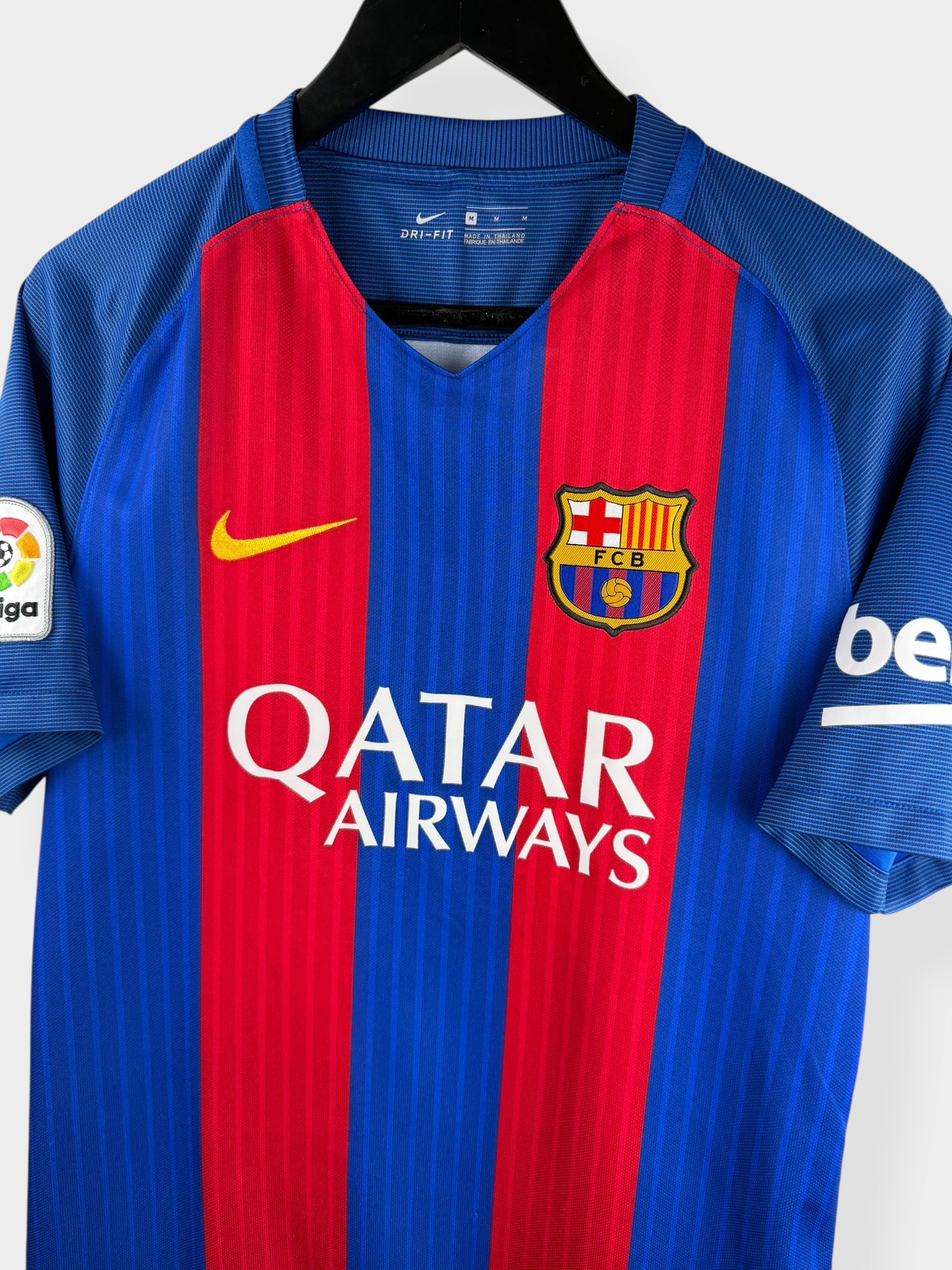 2016-17 BARCELONA THUISSHIRT SUAREZ #9 M