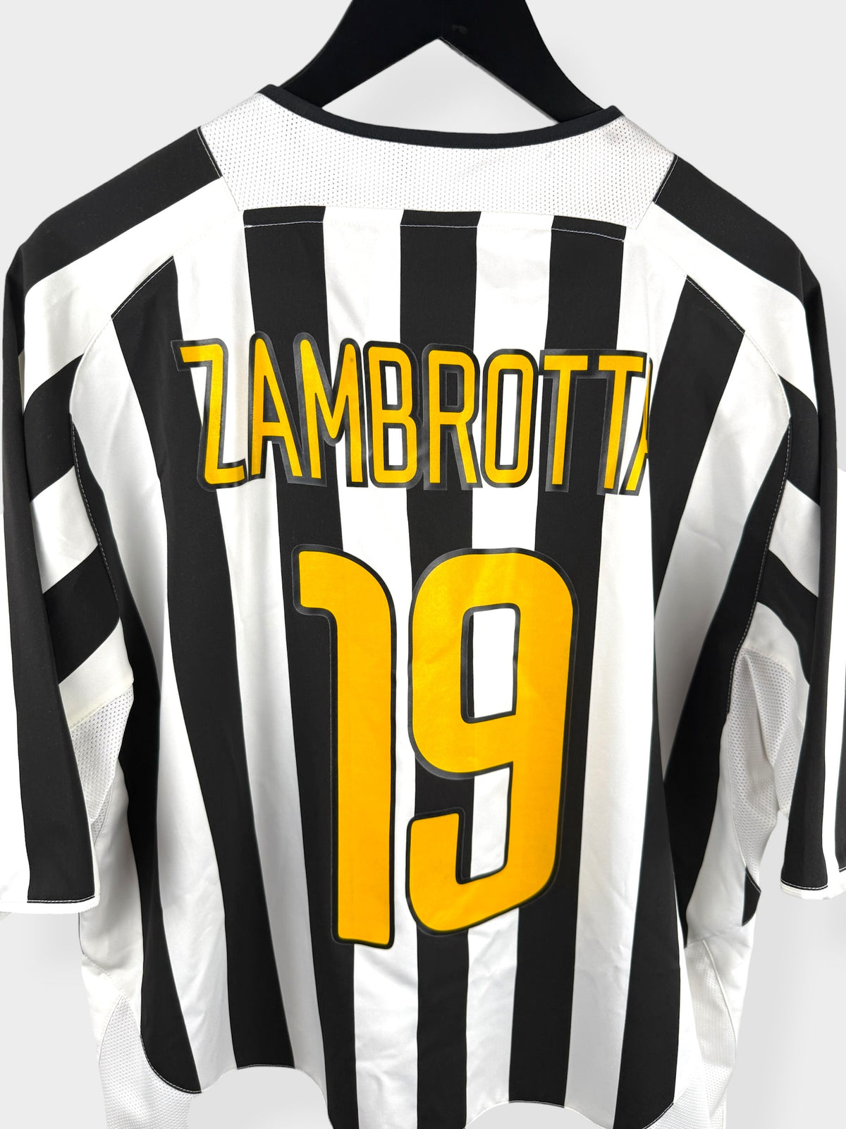 2003-04 JUVENTUS HEIMTRIKOT ZAMBROTTA #19 XXL