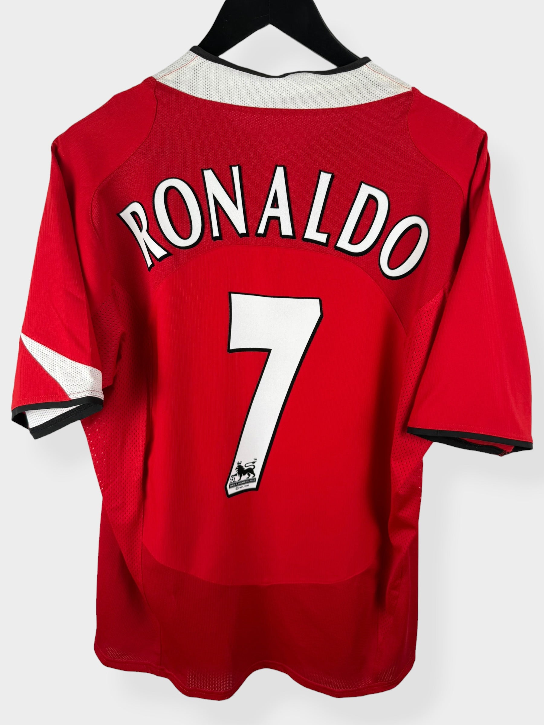 2004-06 MANCHESTER UNITED HOME SHIRT RONALDO #7 L