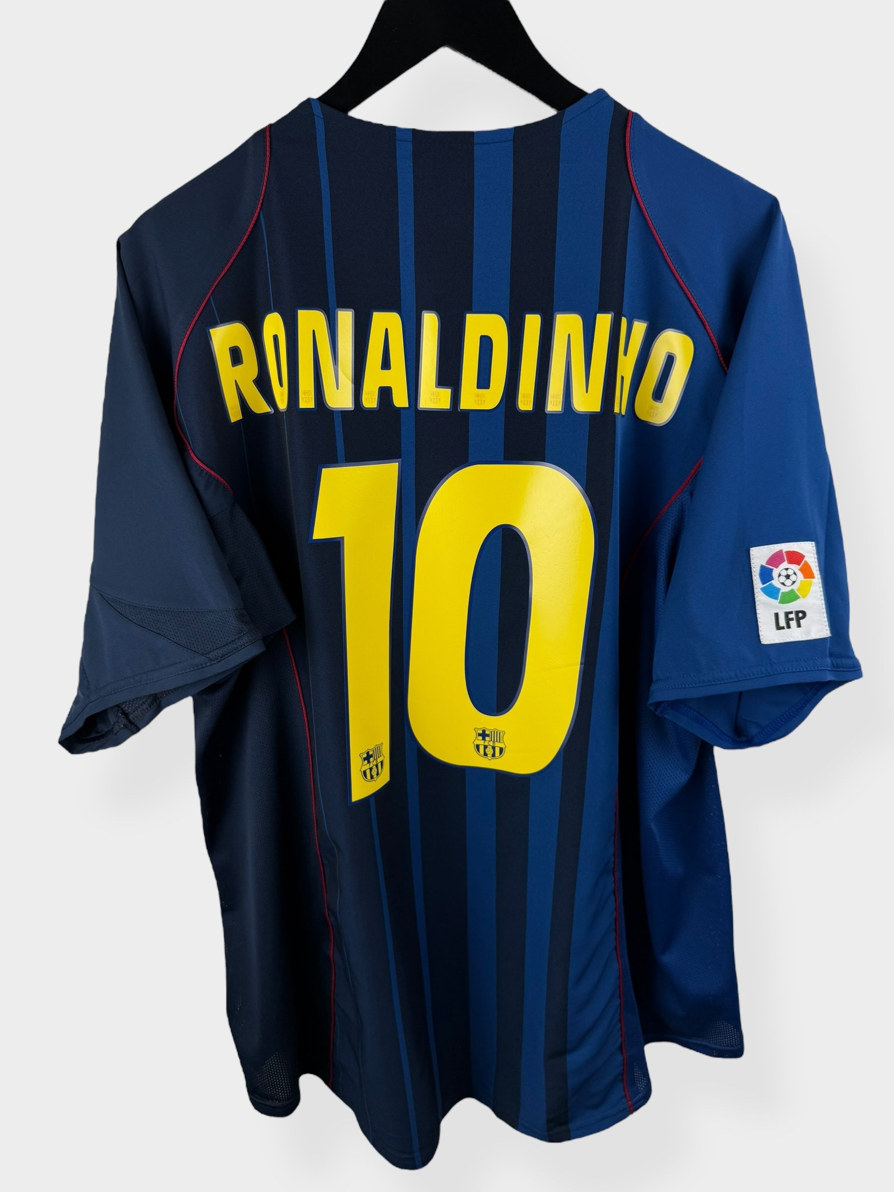 2004-05 BARCELONA AWAY SHIRT RONALDINHO #10 XL