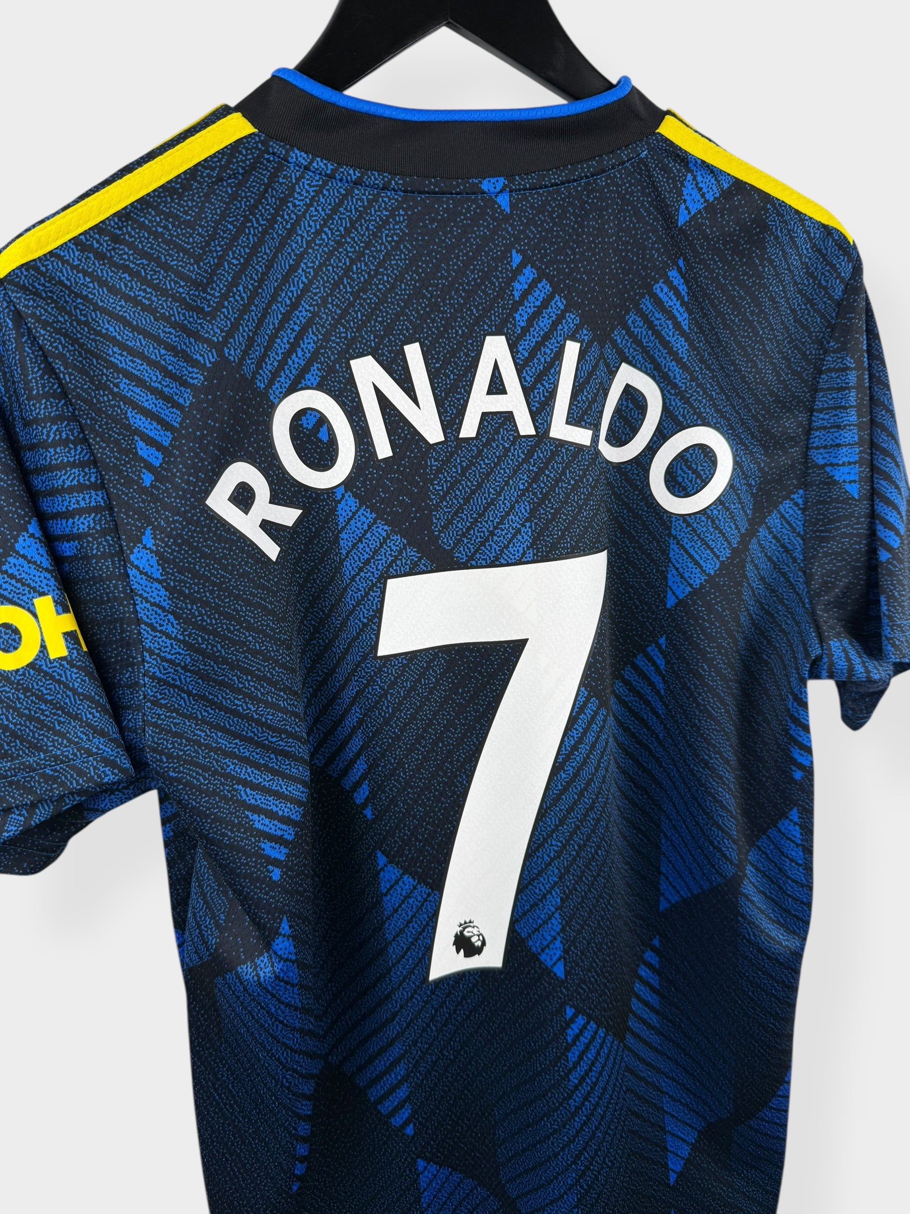 2021-22 MANCHESTER UNITED THIRD SHIRT RONALDO #7 M