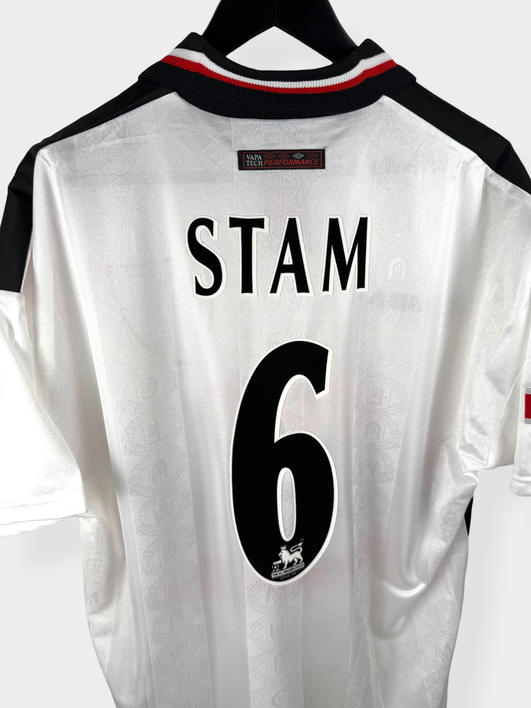 1997-99 MANCHESTER UNITED UITSHIRT STAM #6 XL