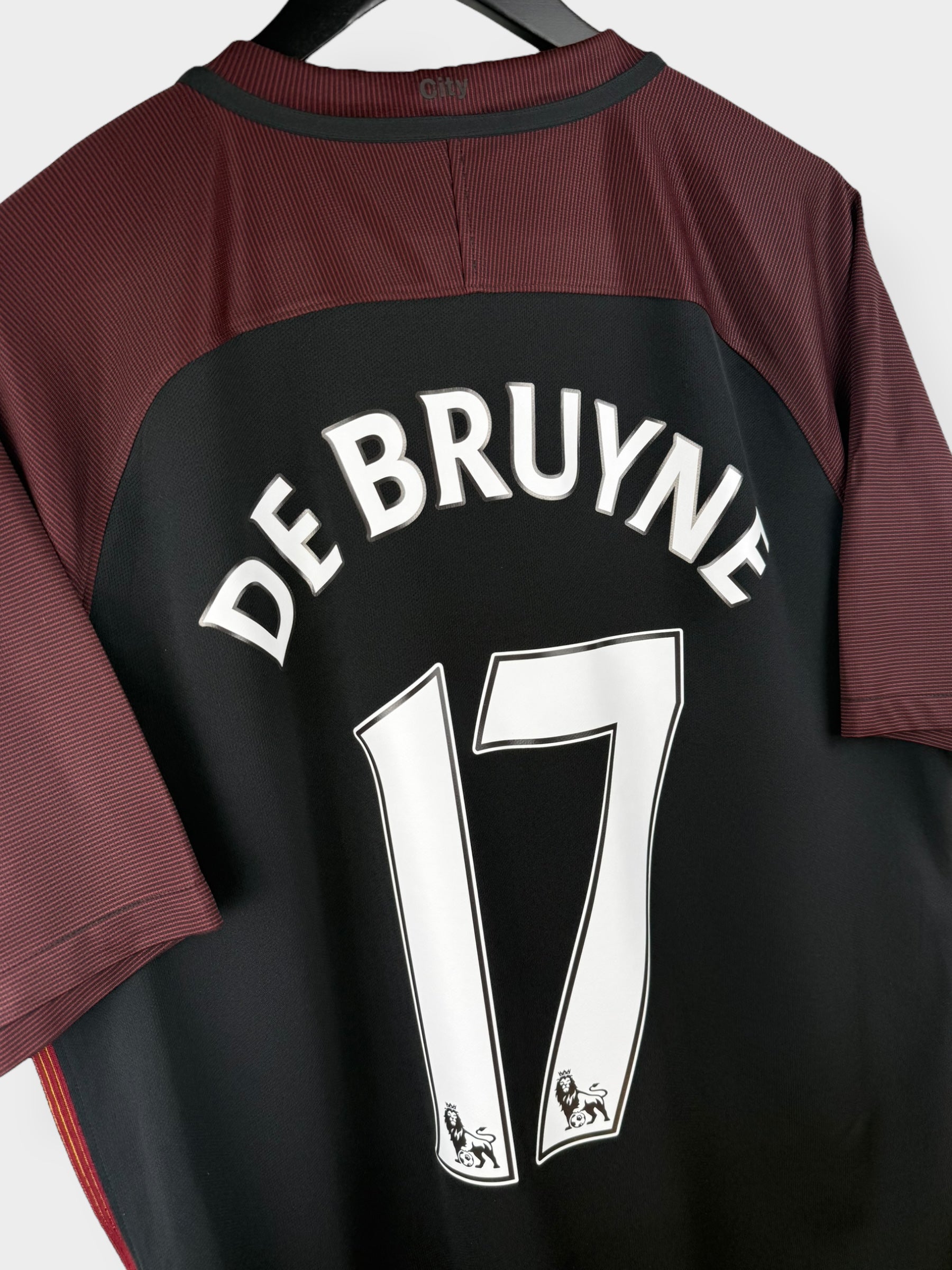 2016-17 MANCHESTER CITY UITSHIRT DE BRUYNE #17 XL