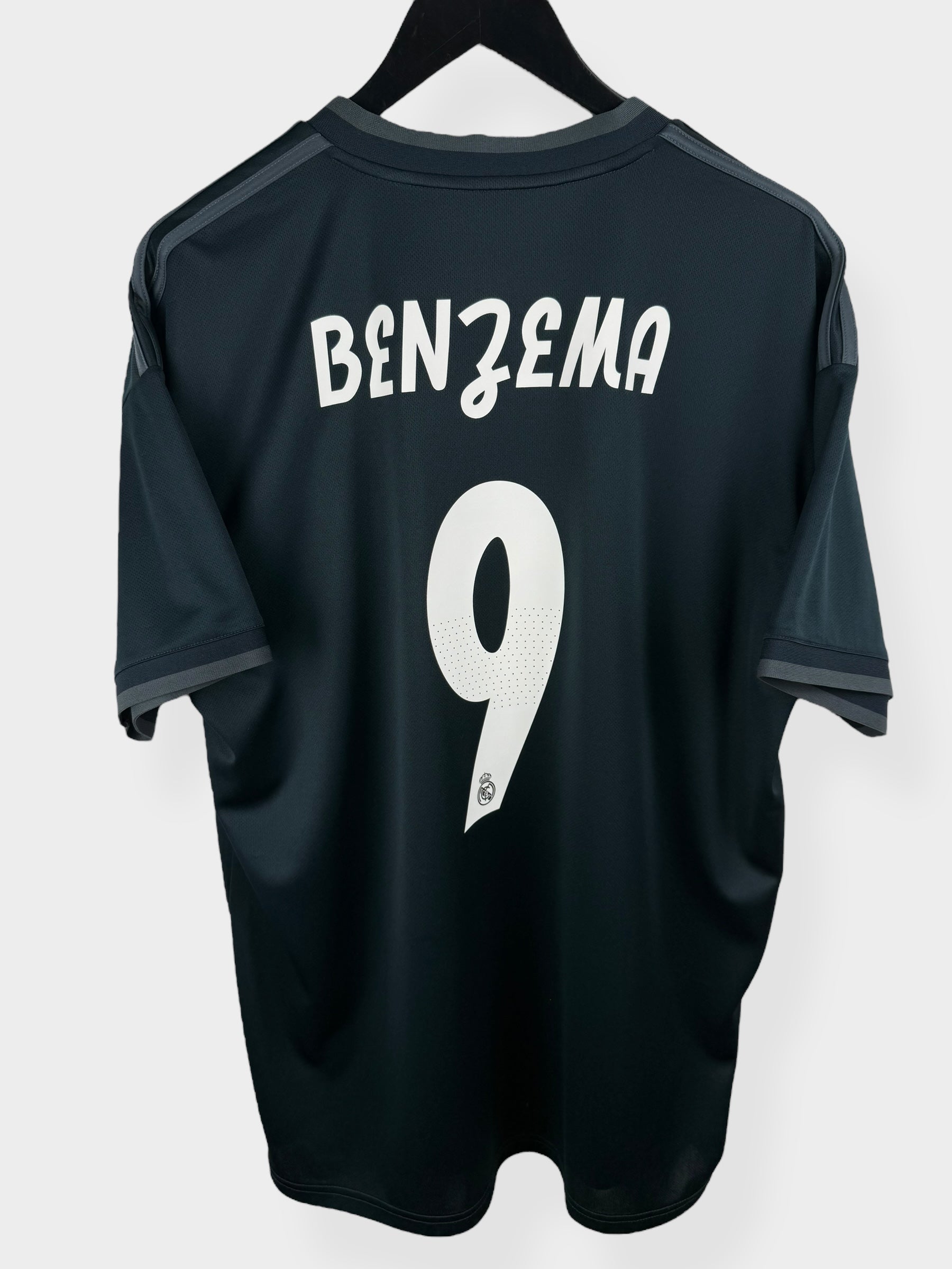 2018-19 REAL MADRID AWAY SHIRT BENZEMA #9 XL
