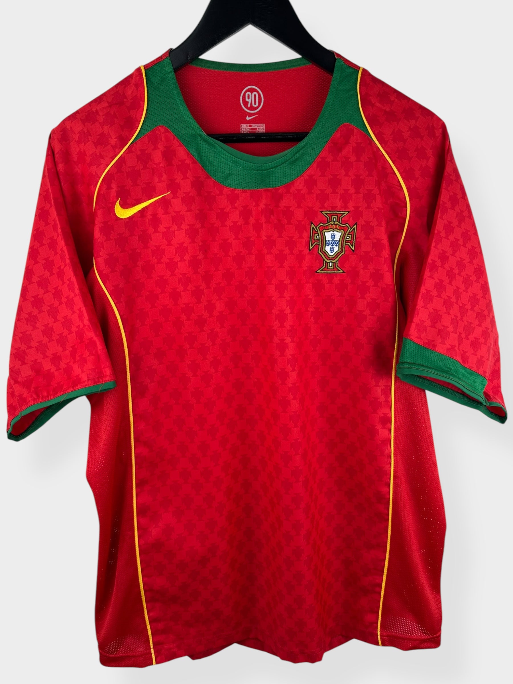 2004-06 PORTUGAL HOME SHIRT M