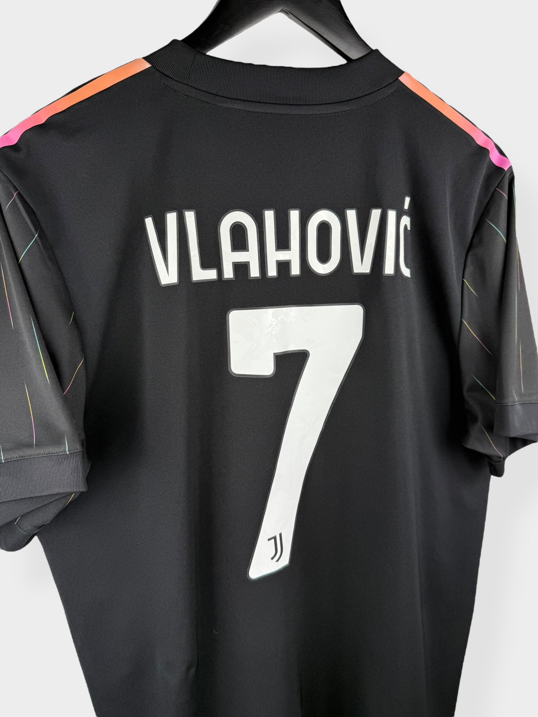 2021-22 JUVENTUS AWAY SHIRT VLAHOVIC #7 XL