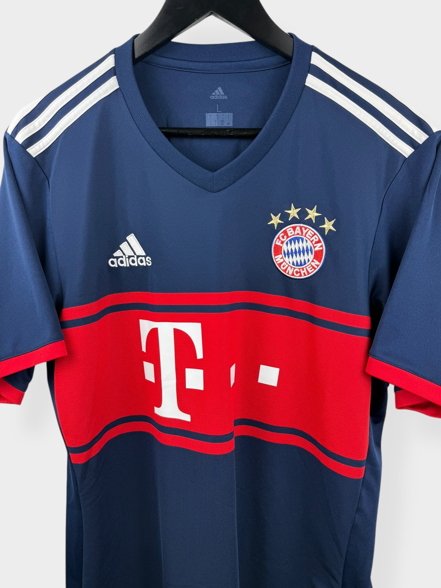 2017-18 BAYERN MUNICH UITSHIRT LEWANDOWSKI #9 L