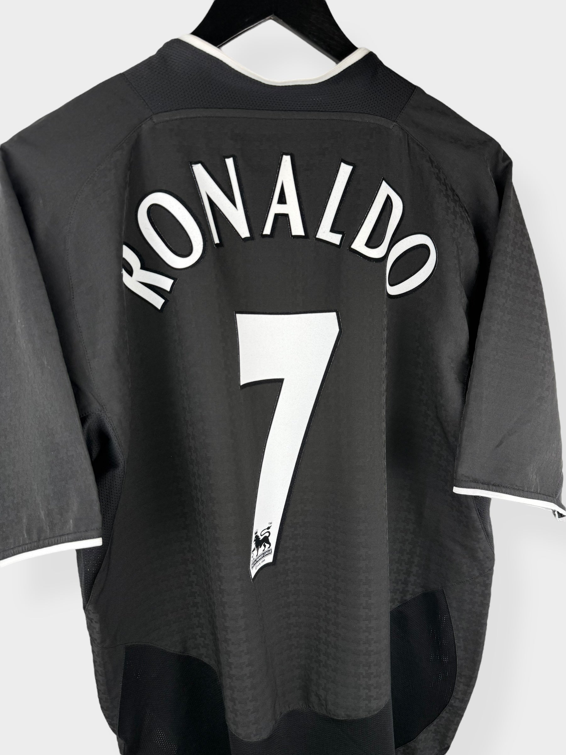 2003-05 MANCHESTER UNITED AWAY SHIRT RONALDO #7 L