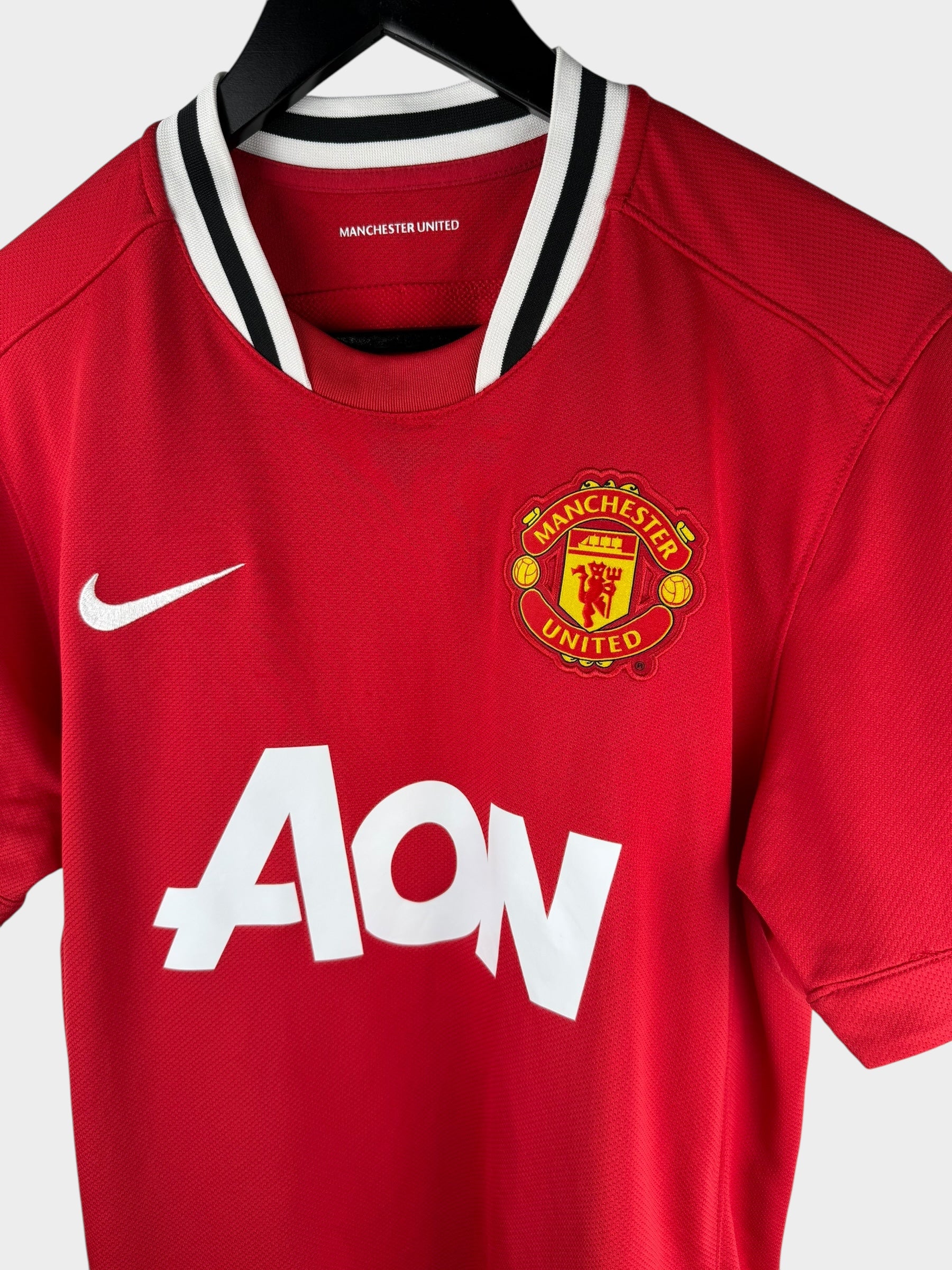 2011-12 MANCHESTER UNITED HOME SHIRT VIDIC #15 M