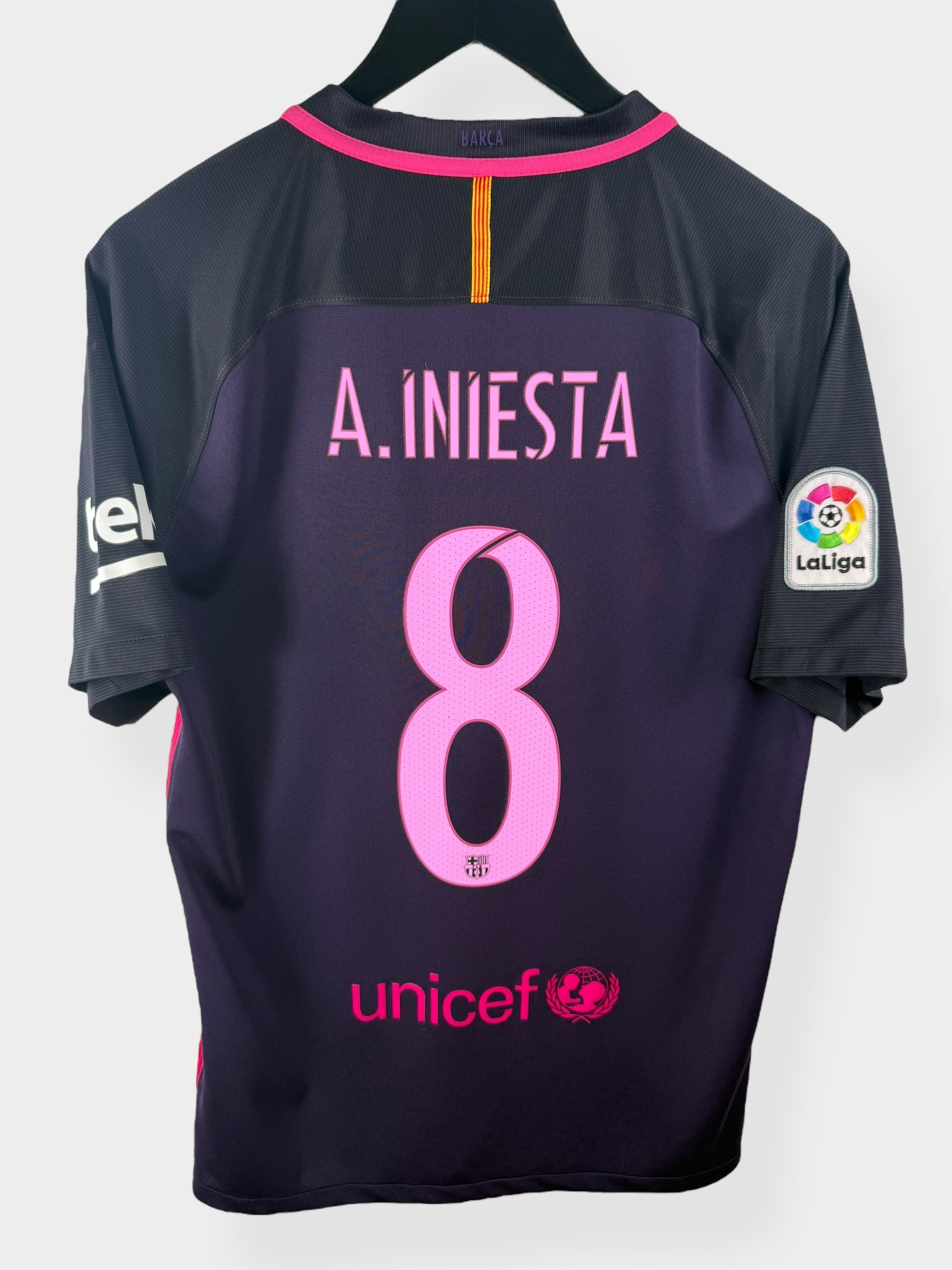 2016-17 BARCELONA AWAY SHIRT INIESTA #6 M - Authentic Football Club