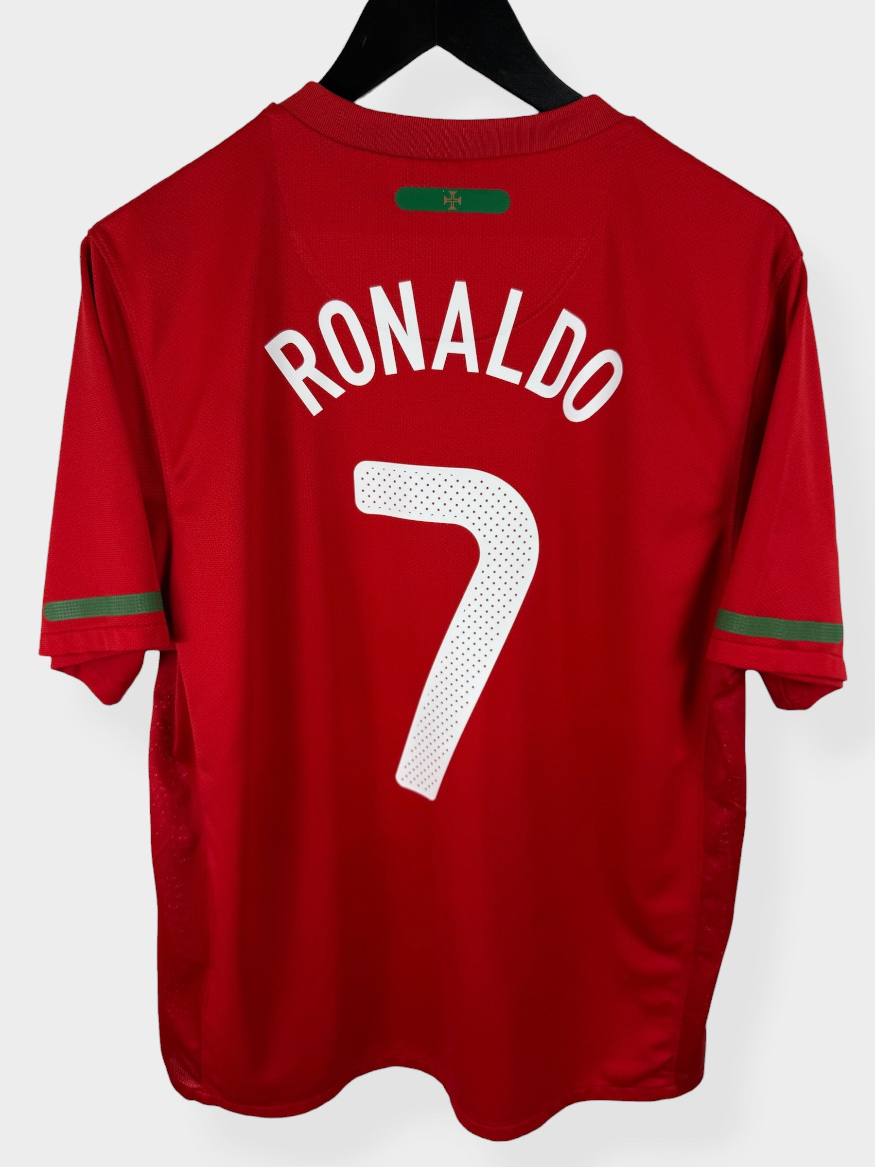 2010-11 PORTUGAL HOME SHIRT RONALDO #7 L