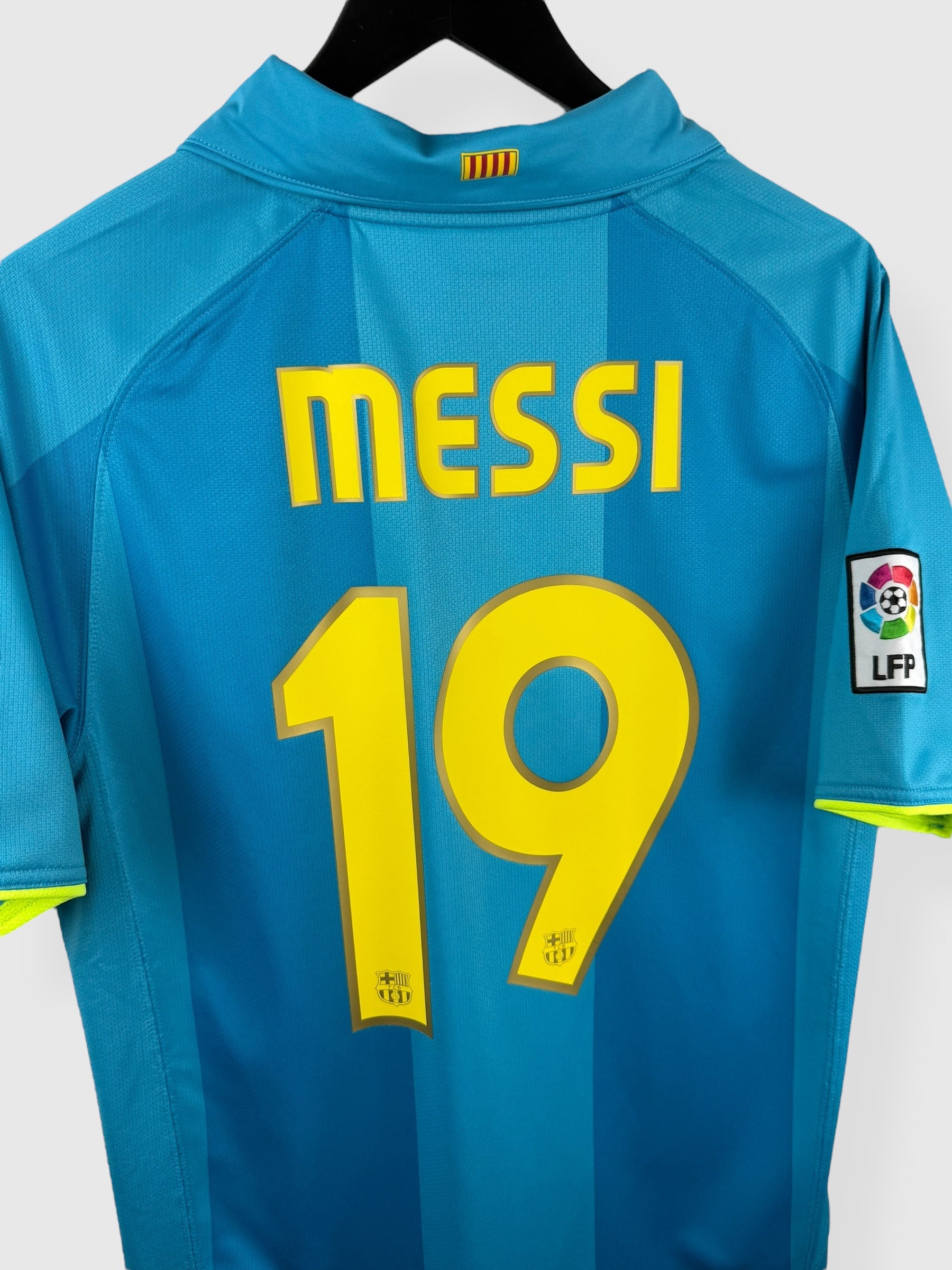 2007-08 BARCELONA AWAY SHIRT MESSI #19 M