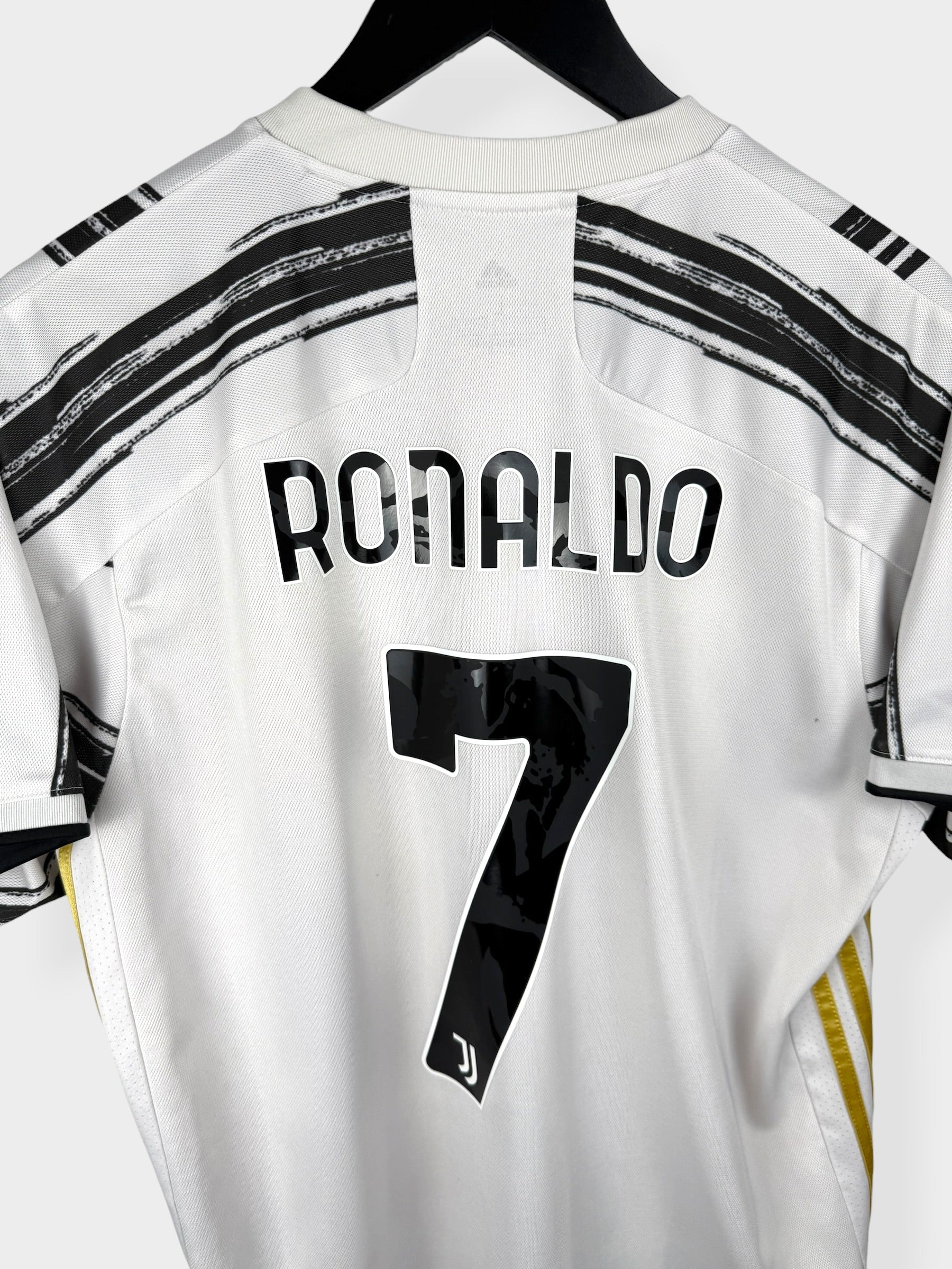 2020-21 JUVENTUS HOME SHIRT RONALDO #7 L