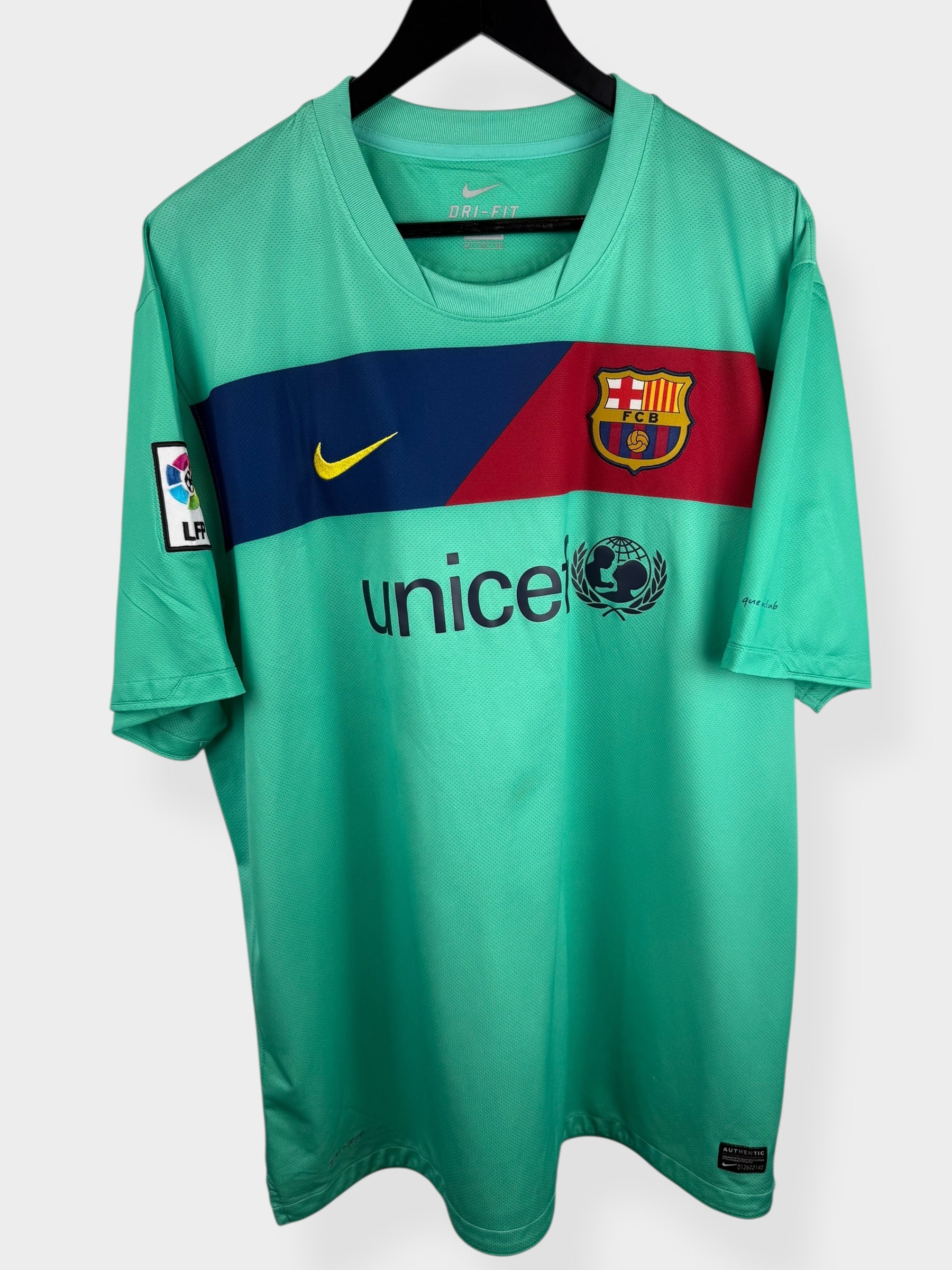 2010-11 BARCELONA AWAY SHIRT MESSI #10 XXL - Authentic Football Club