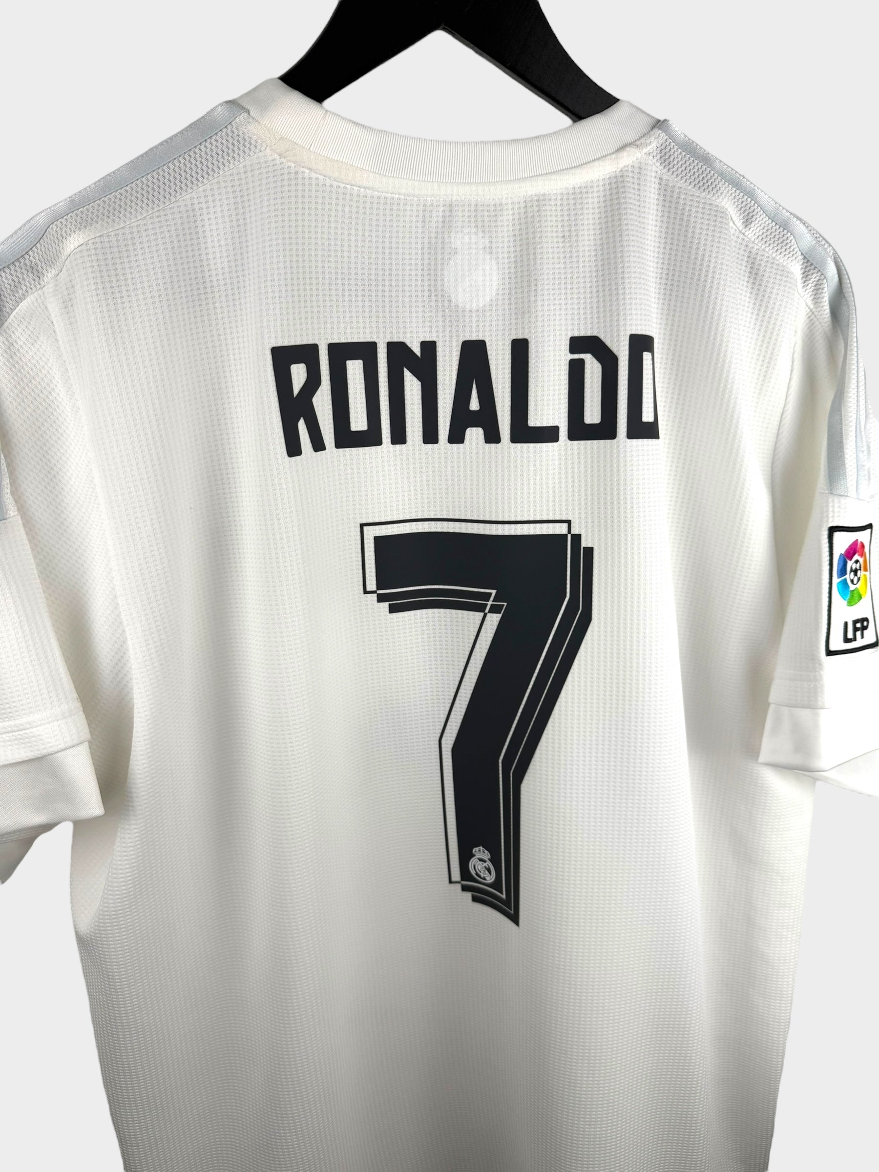 2015-16 REAL MADRID HOME SHIRT RONALDO #7 XL - Authentic Football Club