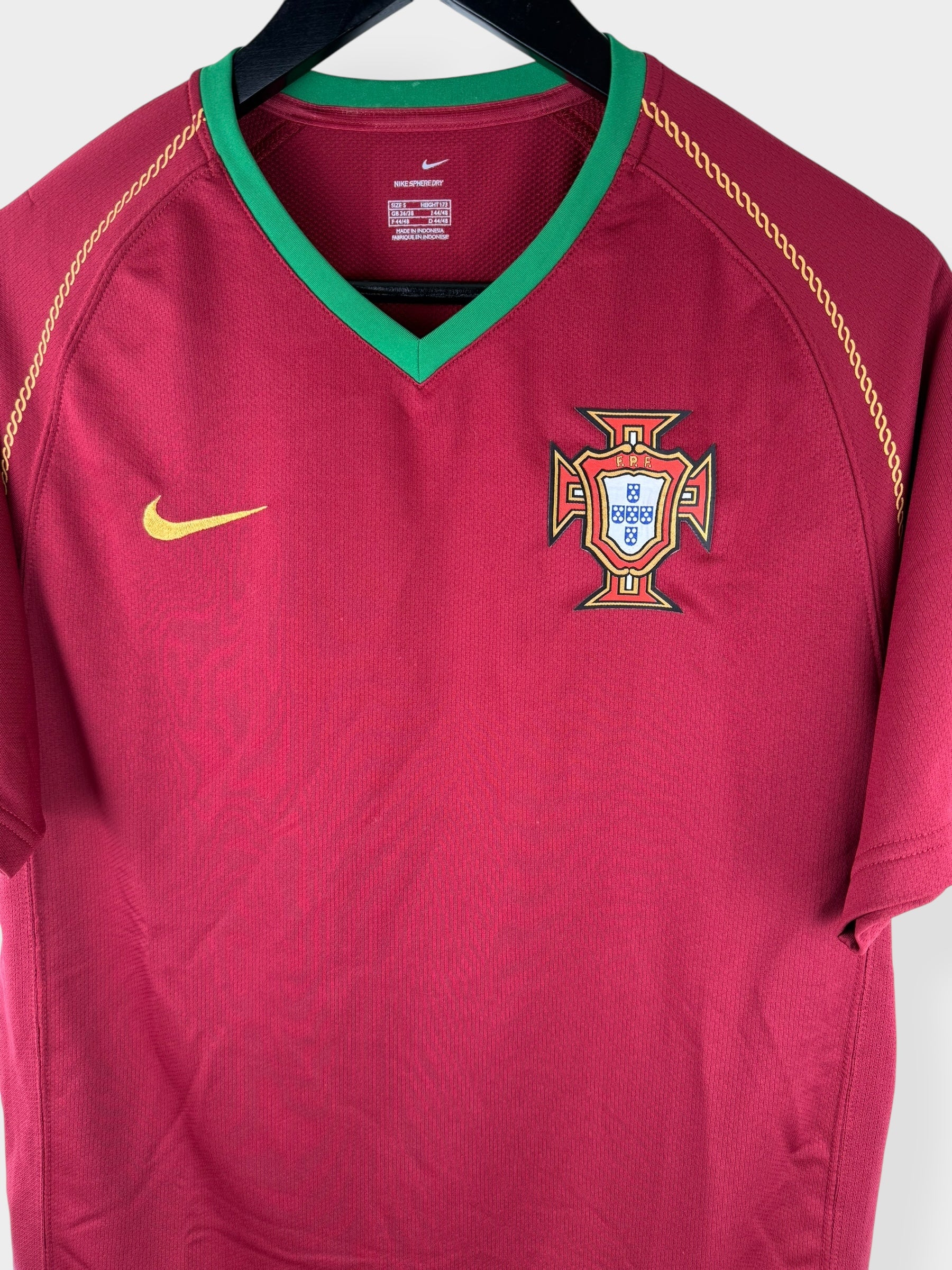 2006-08 PORTUGAL HOME SHIRT S