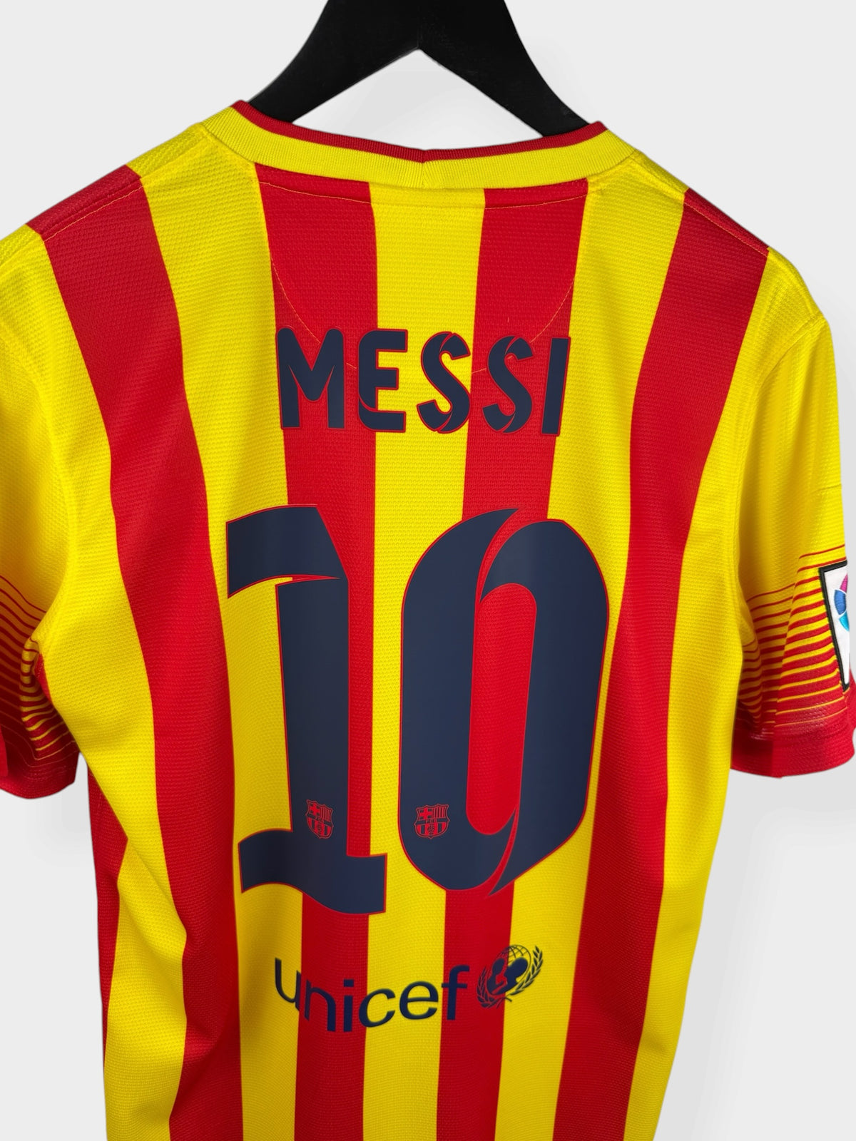 2013-14 BARCELONA AWAY SHIRT MESSI #10 S - Authentic Football Club