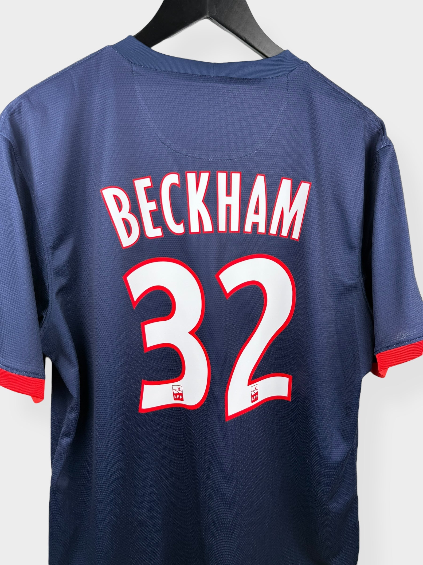 2013-14 PARIS SAINT GERMAIN HOME SHIRT BECKHAM #32 L
