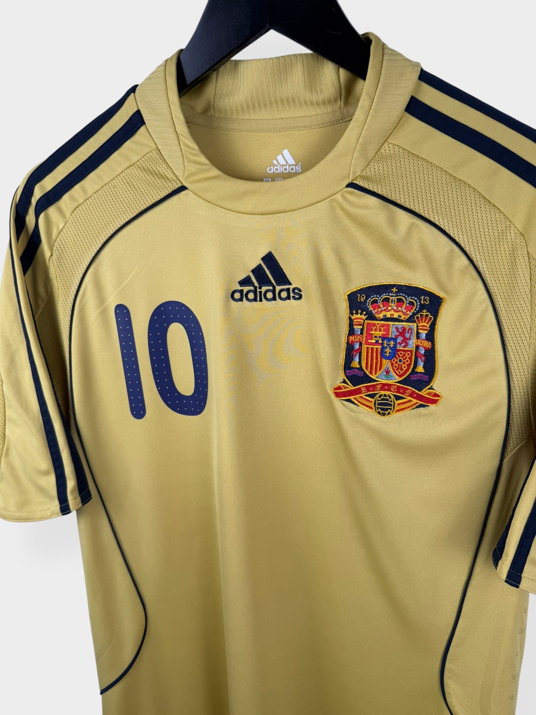 2008-10 SPAIN AWAY SHIRT FABREGAS #10 M - Authentic Football Club