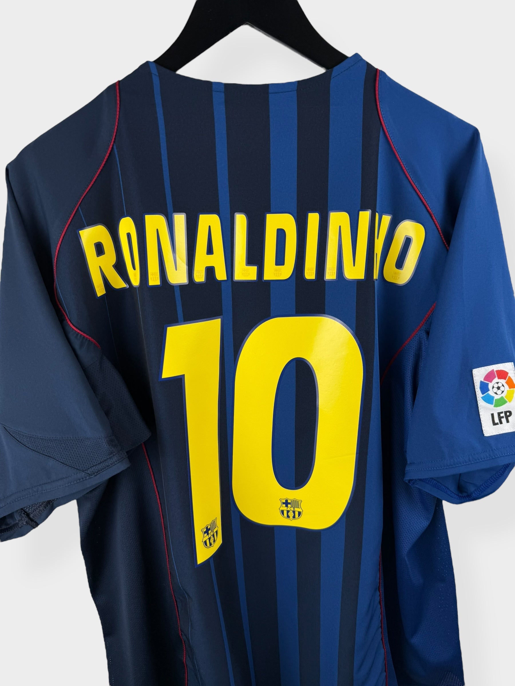 2004-05 BARCELONA AWAY SHIRT RONALDINHO #10 XL