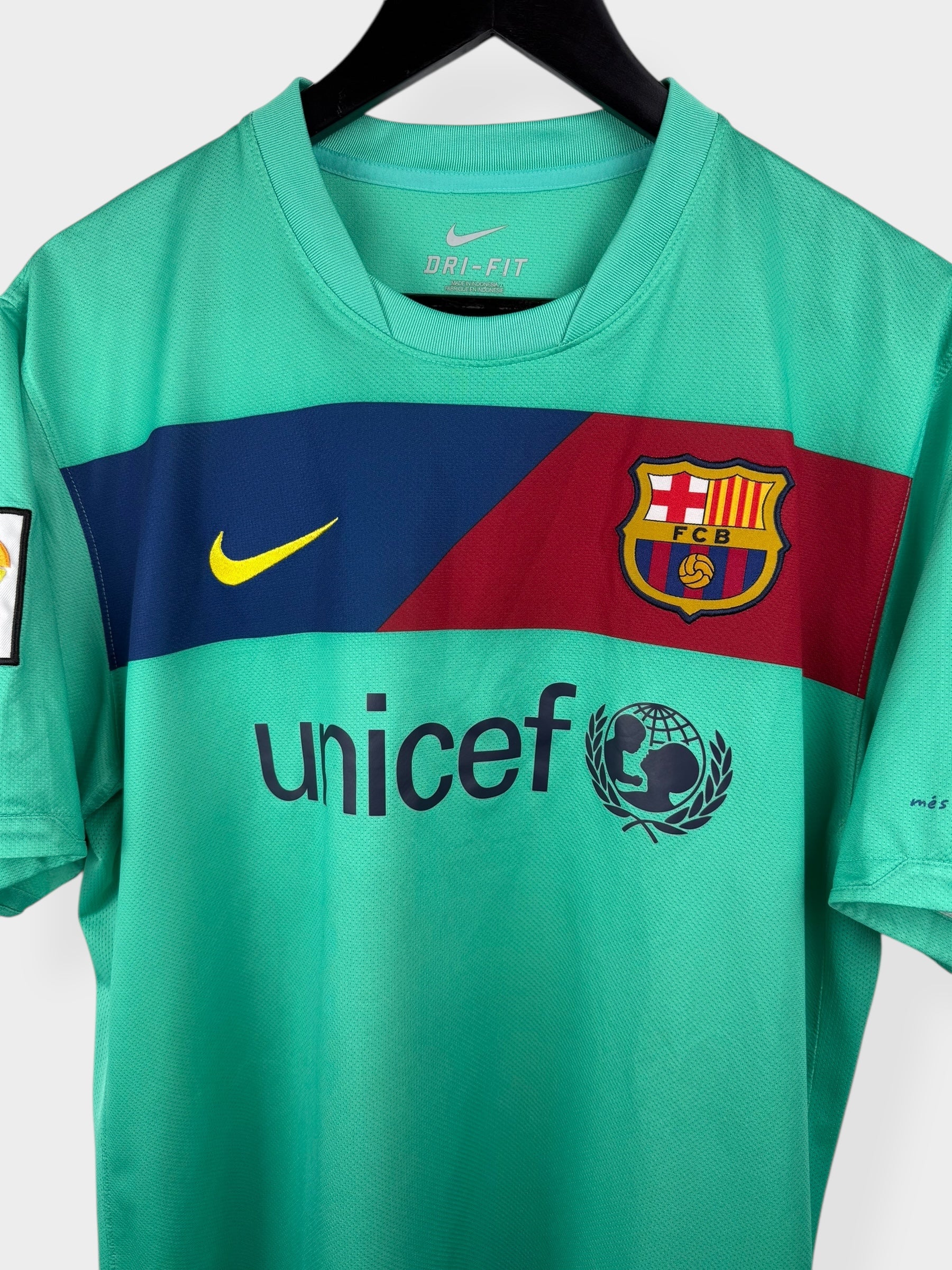 2010-11 BARCELONA UITSHIRT DAVID VILLA #7 L