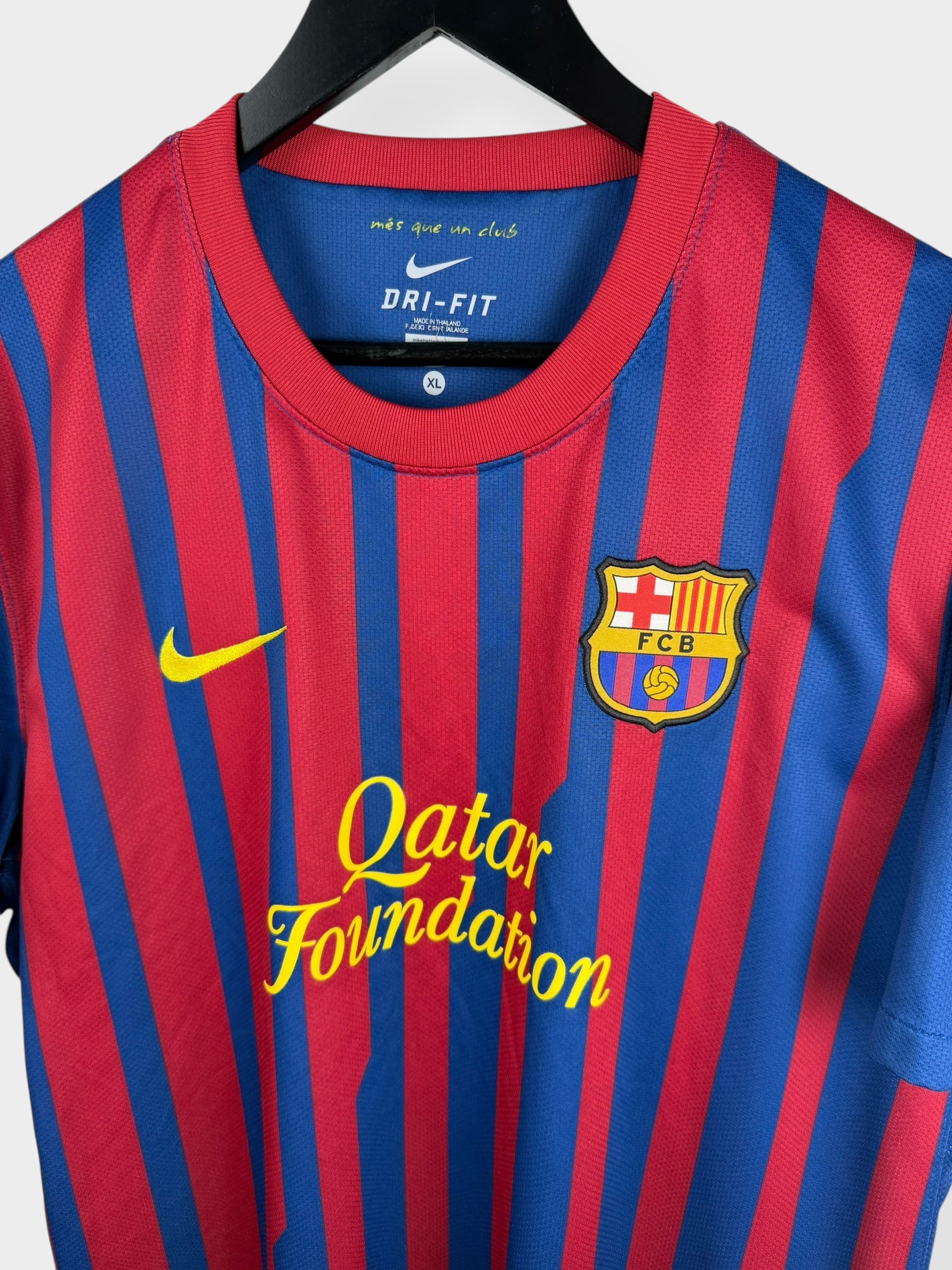 2011-12 BARCELONA HOME SHIRT XAVI #6 XL