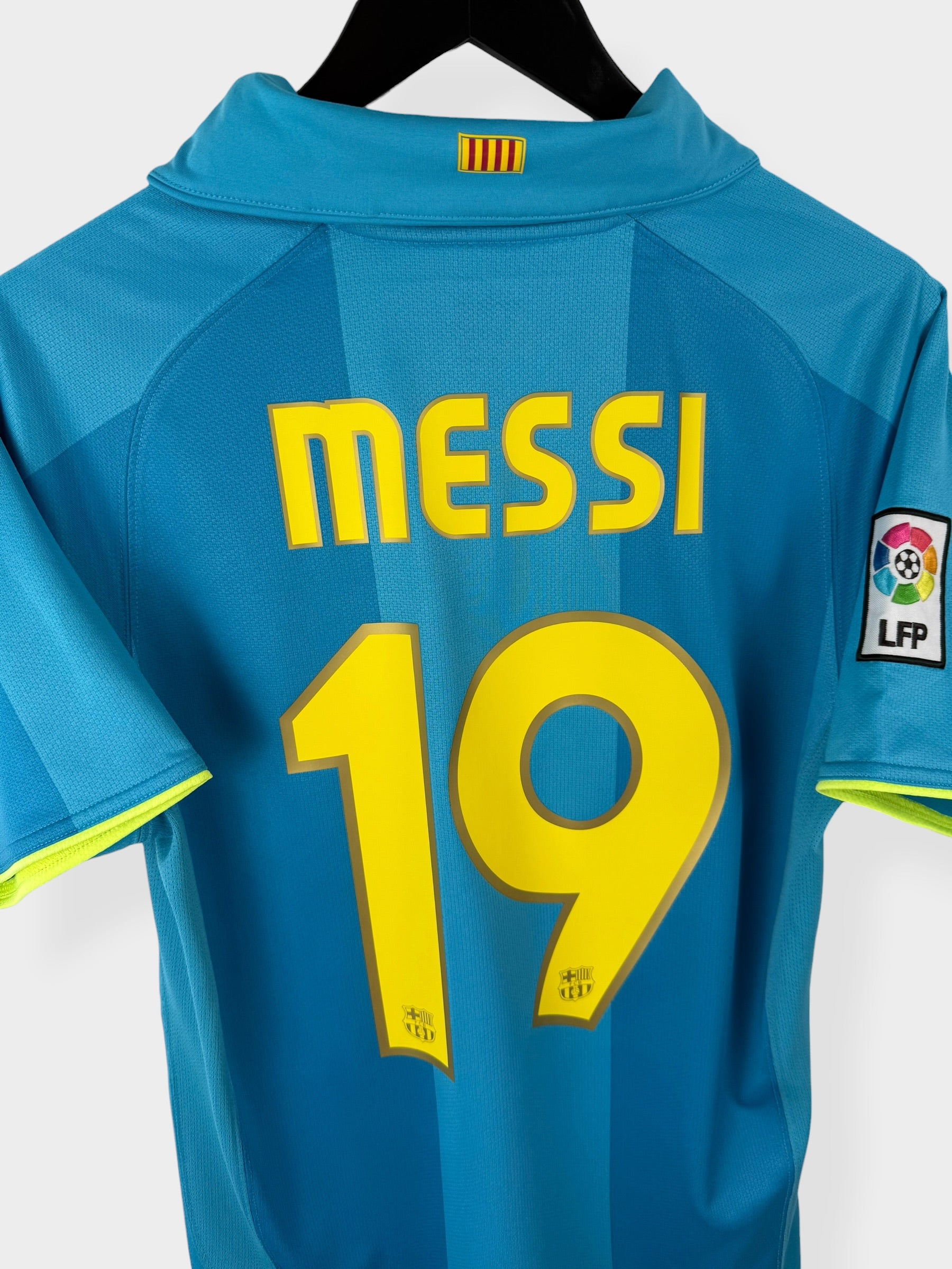 2007-08 BARCELONA AWAY SHIRT MESSI #19 S