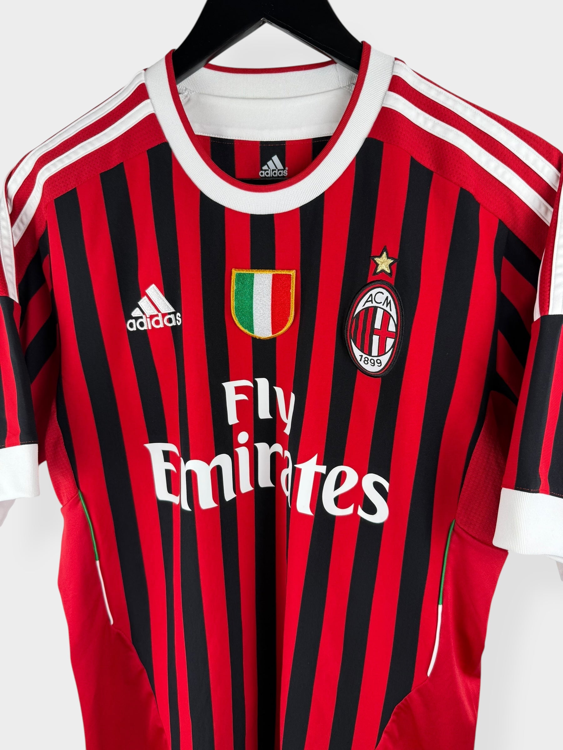 2011-12 AC MILAN HOME SHIRT ROBINHO #70 M