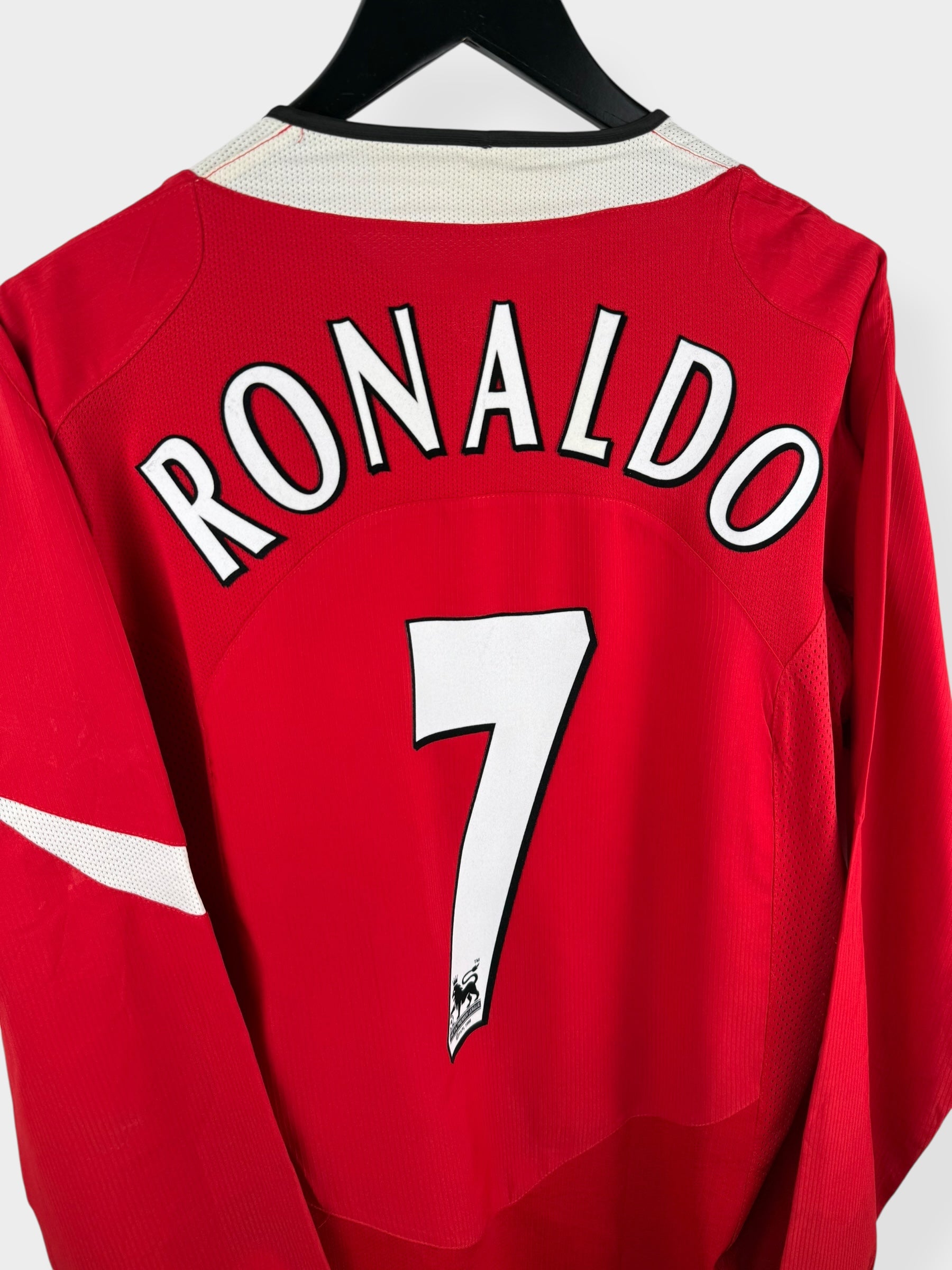 2004-06 MANCHESTER UNITED HOME SHIRT LS RONALDO #7 L - Authentic Football Club