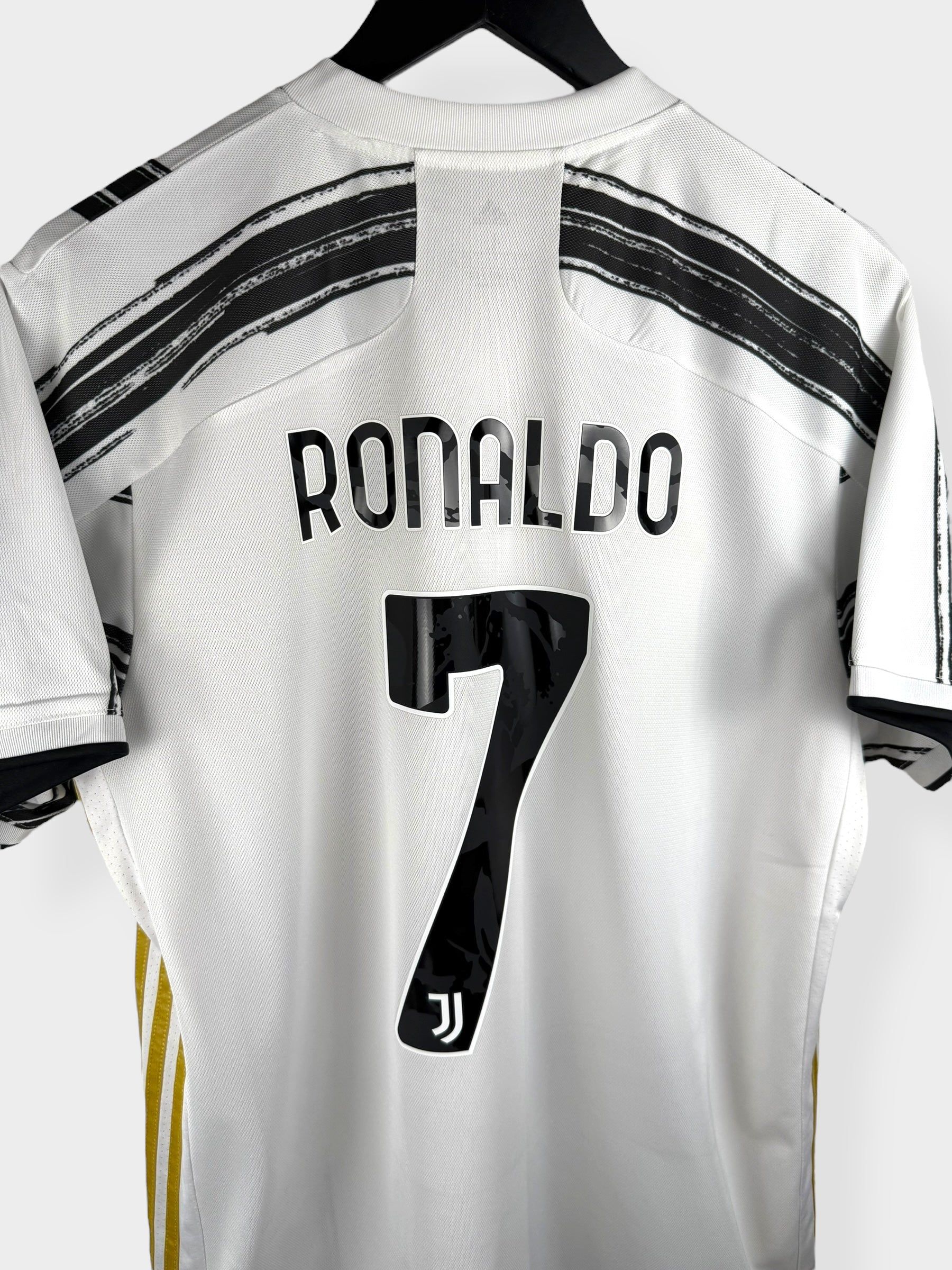 2020-21 JUVENTUS HOME SHIRT RONALDO #7 L