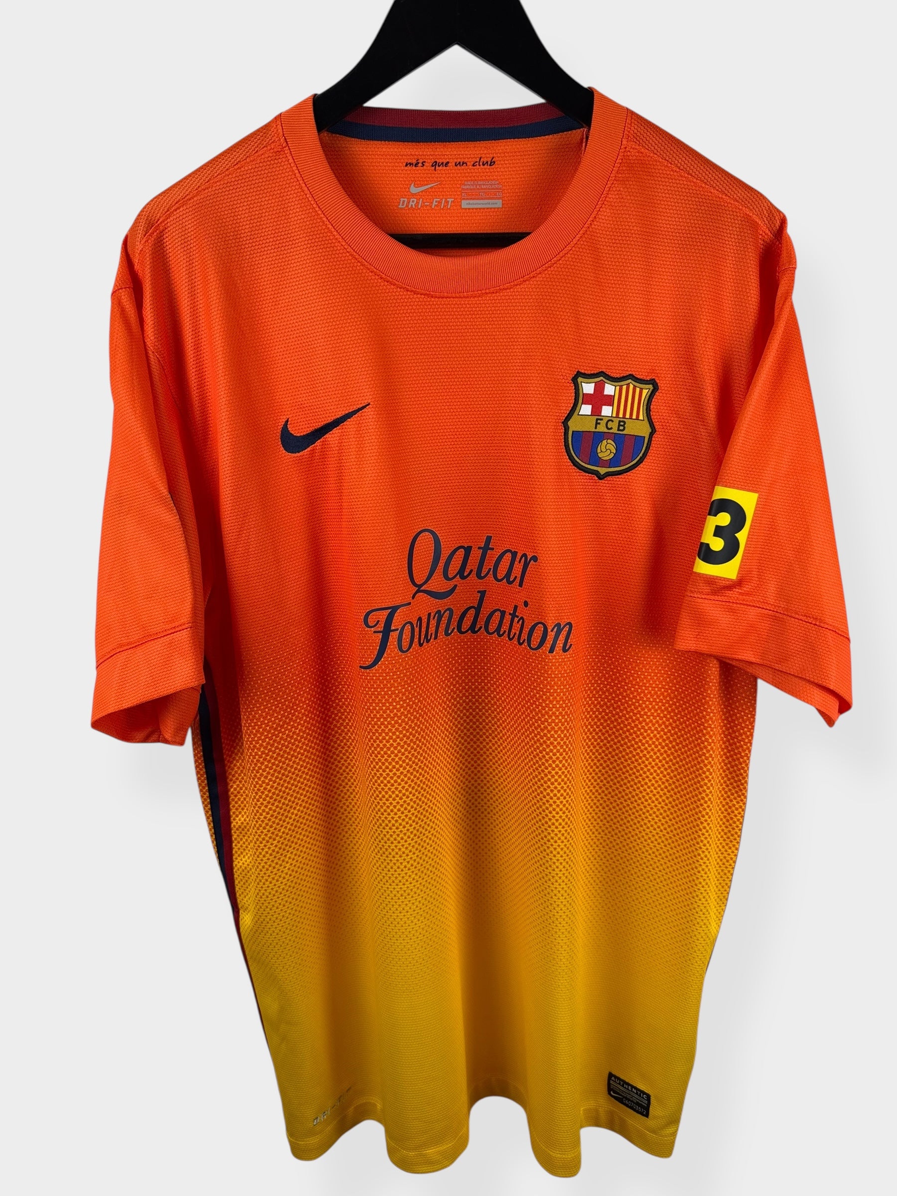 2012-13 BARCELONA AWAY SHIRT INIESTA #8 XL