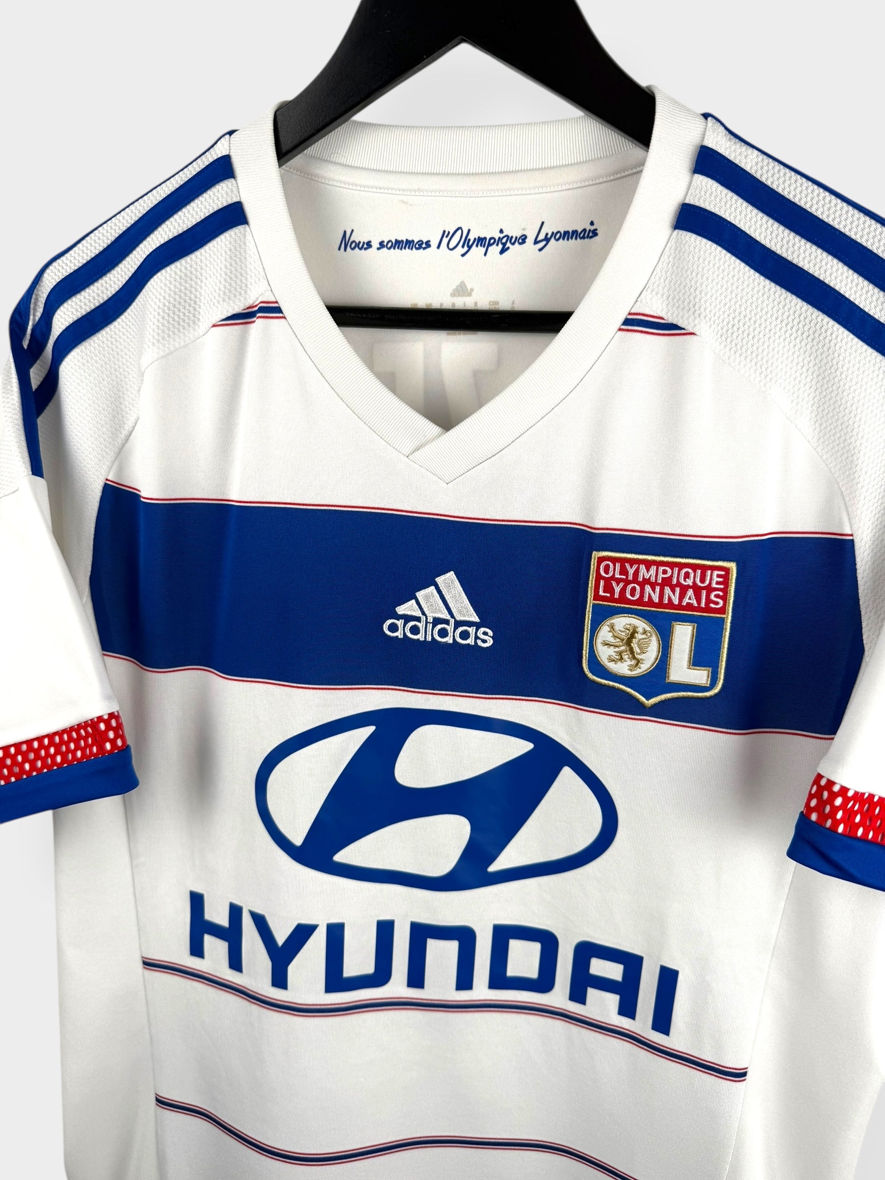 2015-16 OLYMPIQUE LYONNAIS HOME SHIRT LACAZETTE #10 M - Authentic Football Club