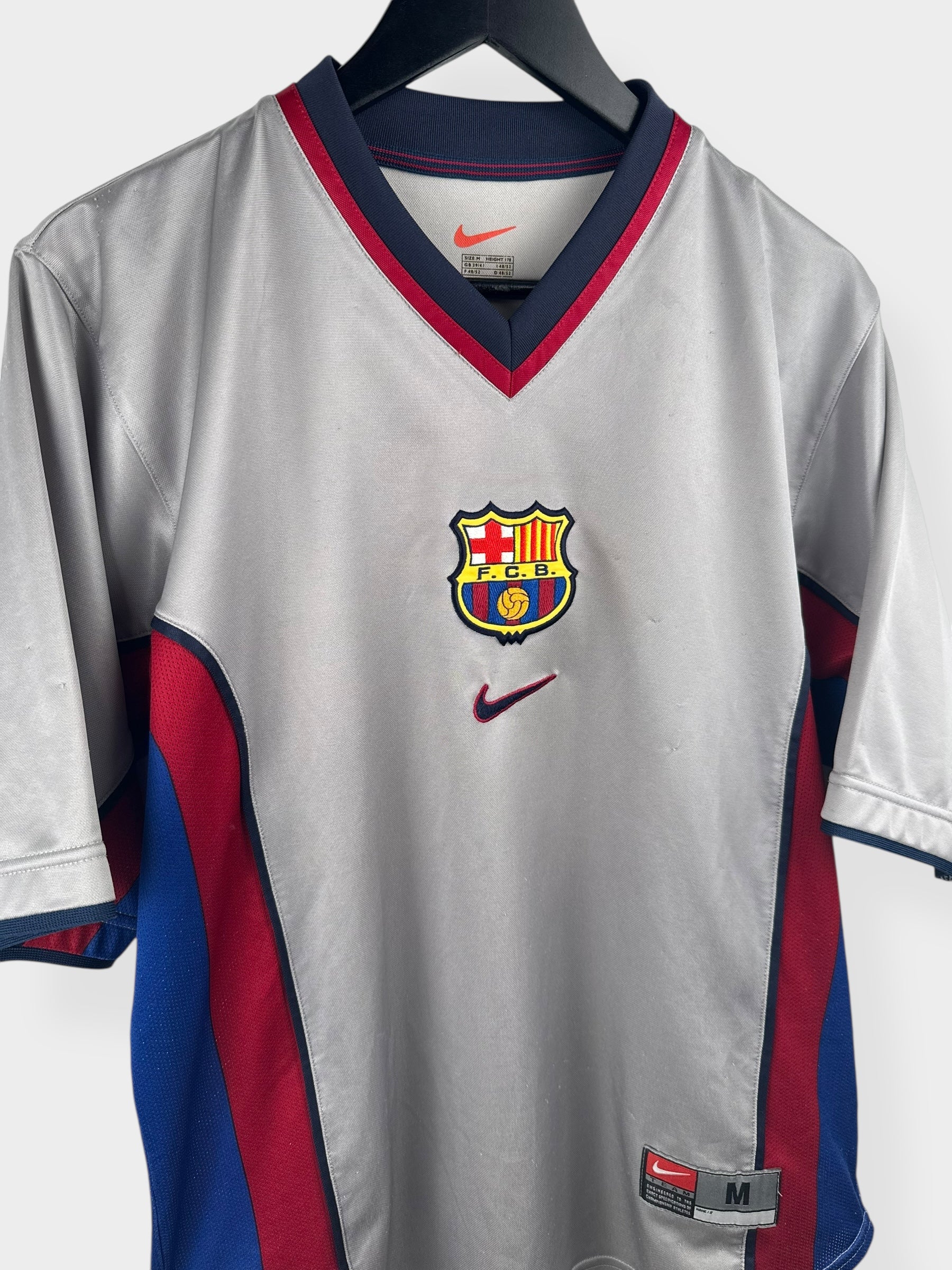 1998-00 BARCELONA AWAY SHIRT M - Authentic Football Club