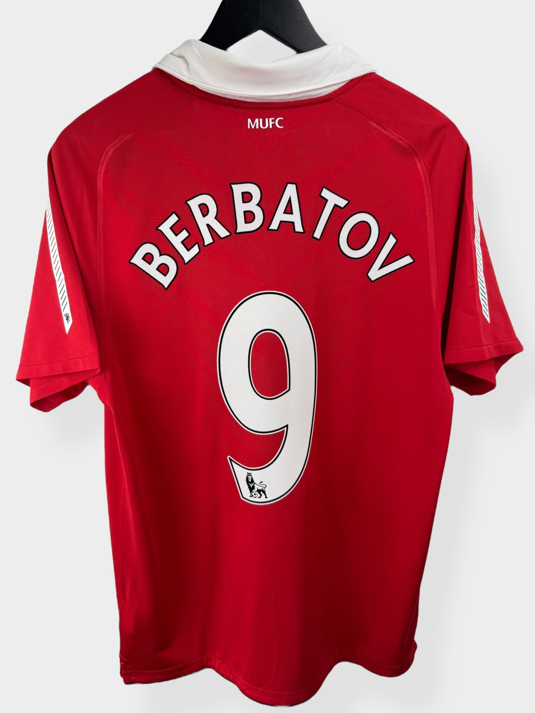 2010-11 MANCHESTER UNITED THUISSHIRT BERBATOV #9 M