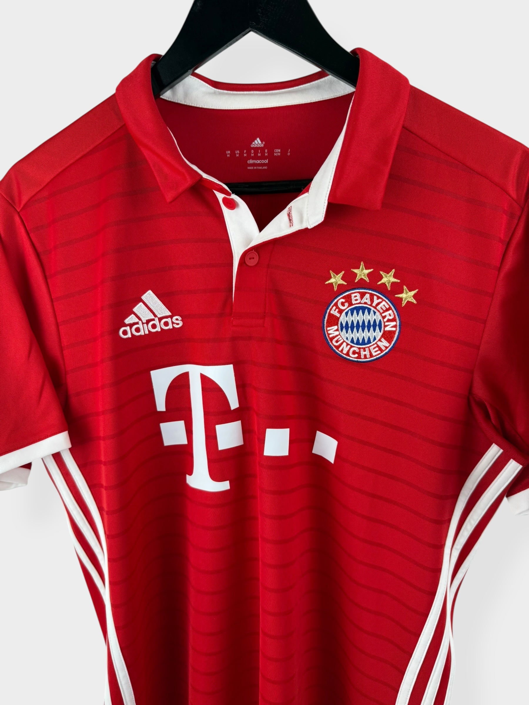2016-17 BAYERN MUNICH HOME SHIRT LEWANDOWSKI #9 M
