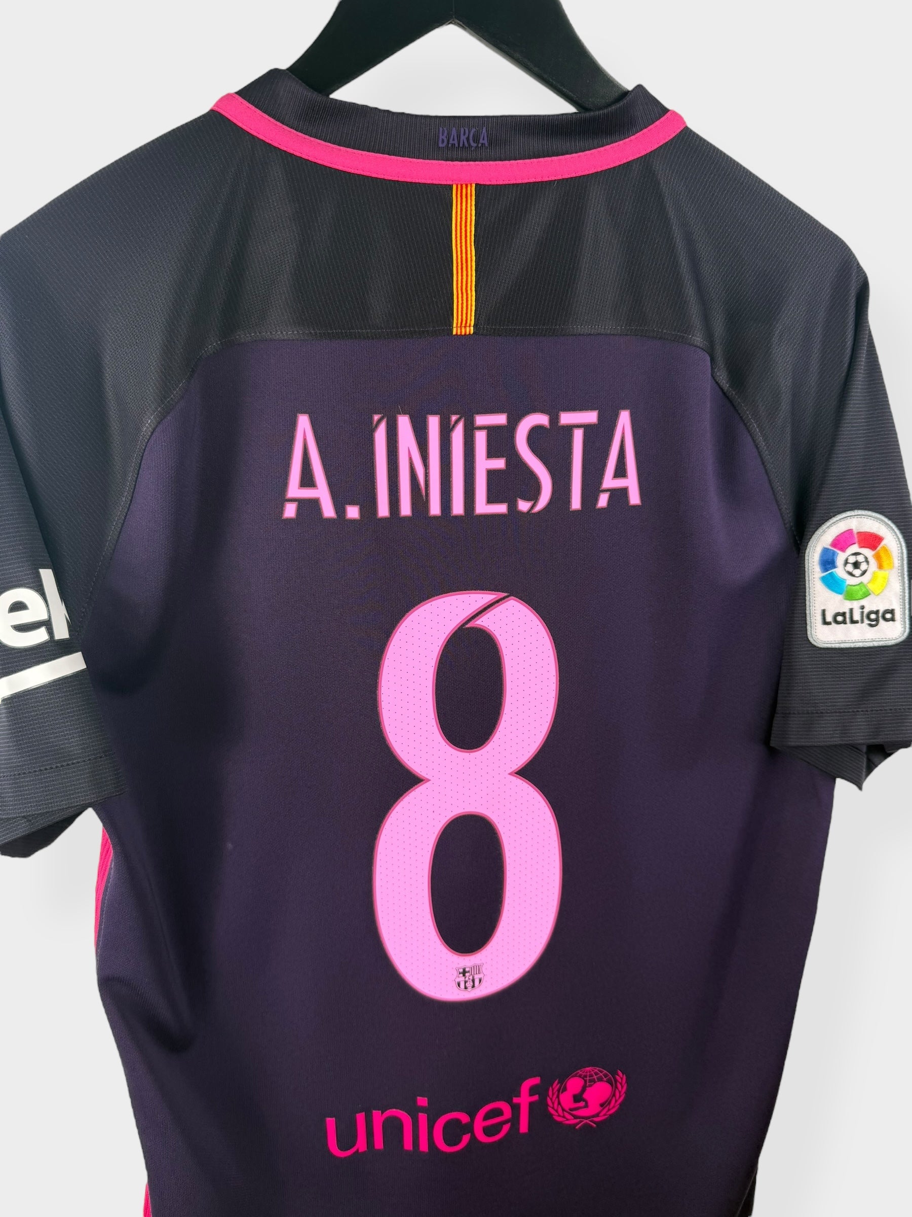 2016-17 BARCELONA AWAY SHIRT INIESTA #6 M - Authentic Football Club