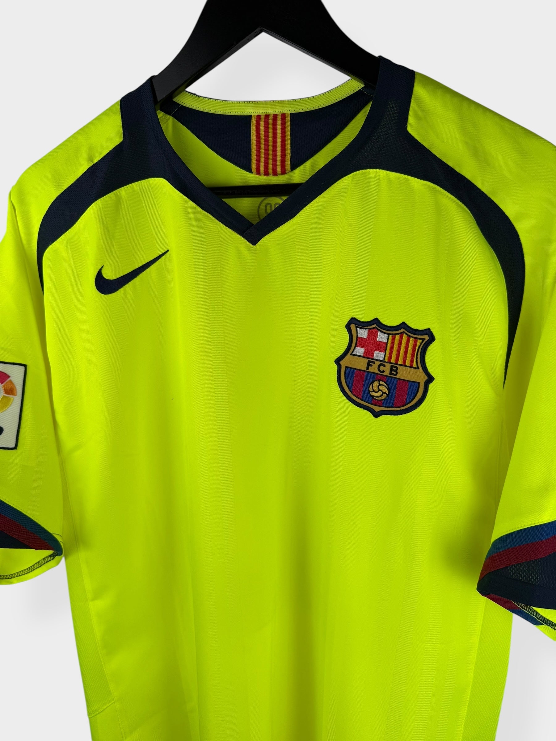 2005-06 BARCELONA AWAY SHIRT MESSI #30 L