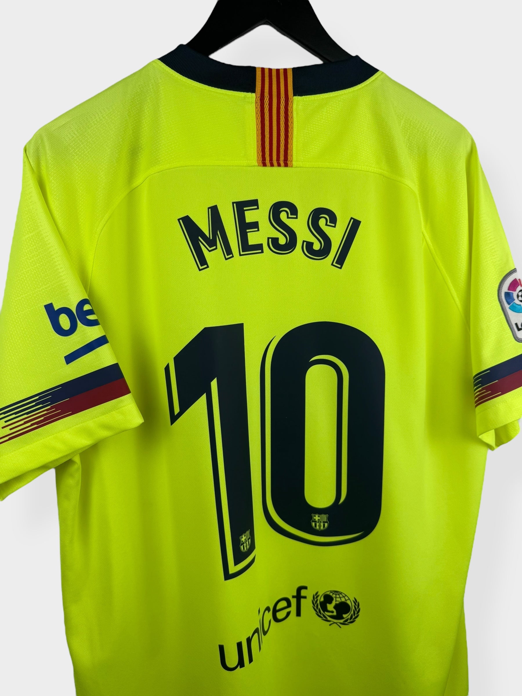 2018-19 BARCELONA AWAY SHIRT MESSI #10 XL