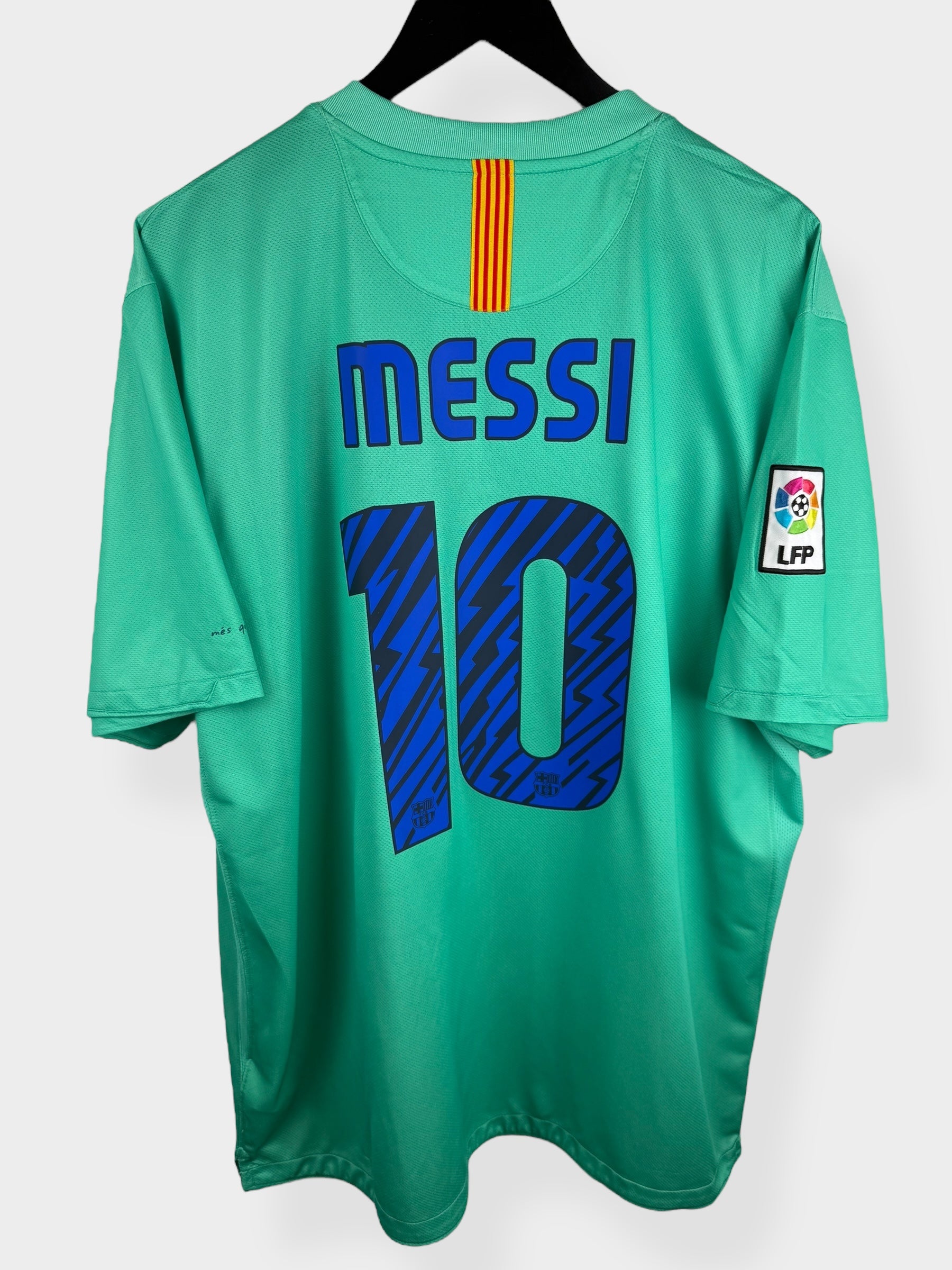 2010-11 BARCELONA AWAY SHIRT MESSI #10 XXL - Authentic Football Club