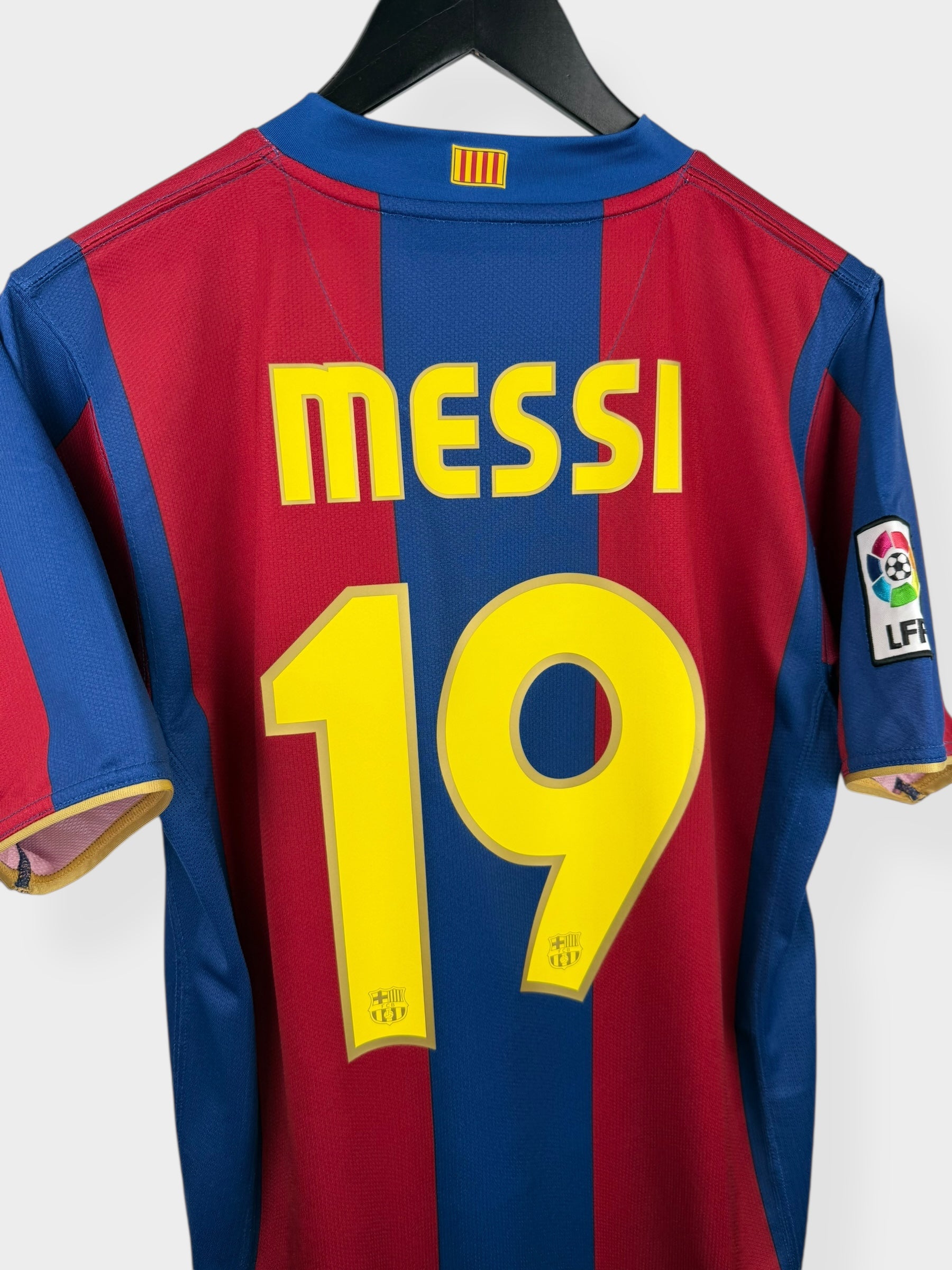 2007-08 BARCELONA HOME SHIRT MESSI #19 M